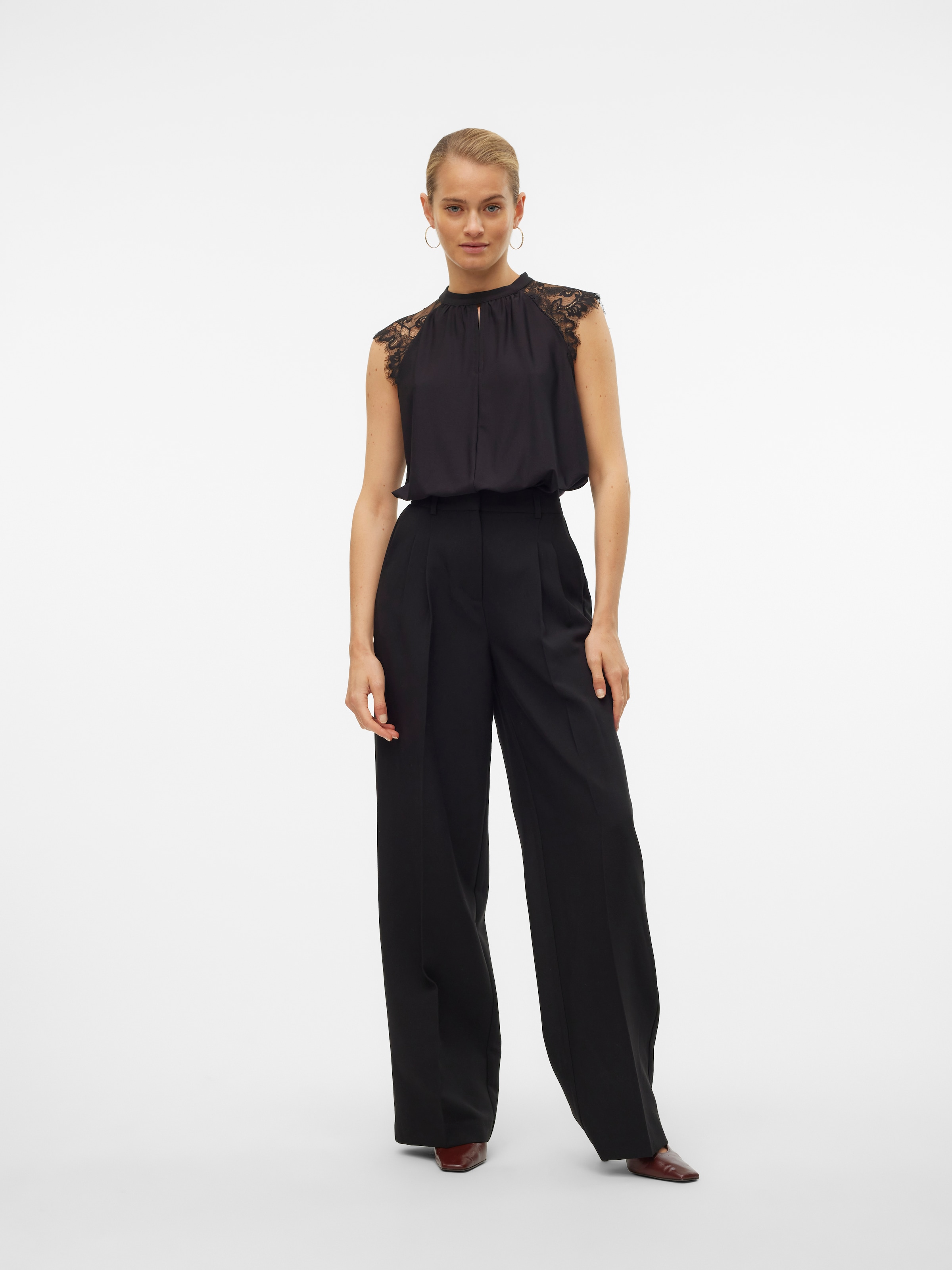 Vero Moda Spitzentop »VMMILLA SL LACE TEE« Materialmix, regular fit