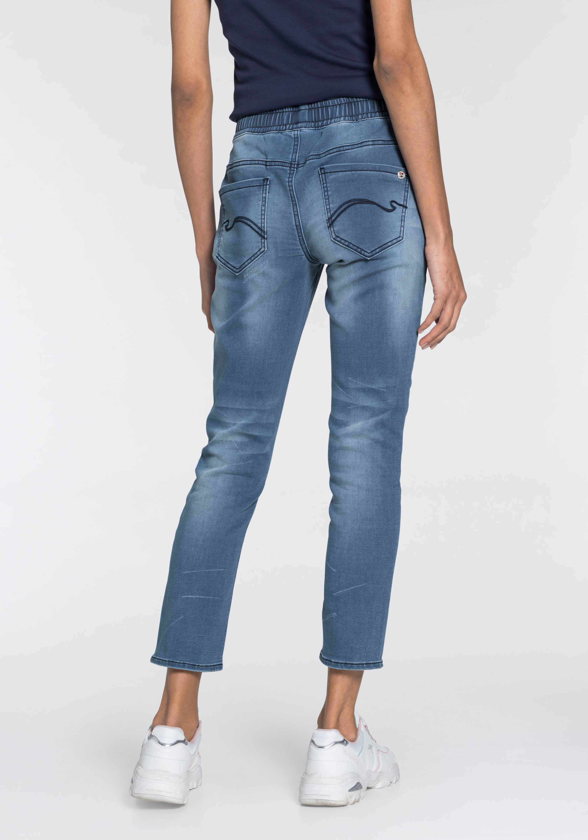 KangaROOS Jogg Pants »7/8 JOGG-DENIM«, weites Bein, mit Used-Waschung, hohe Leibhöhe, 7/8-Länge