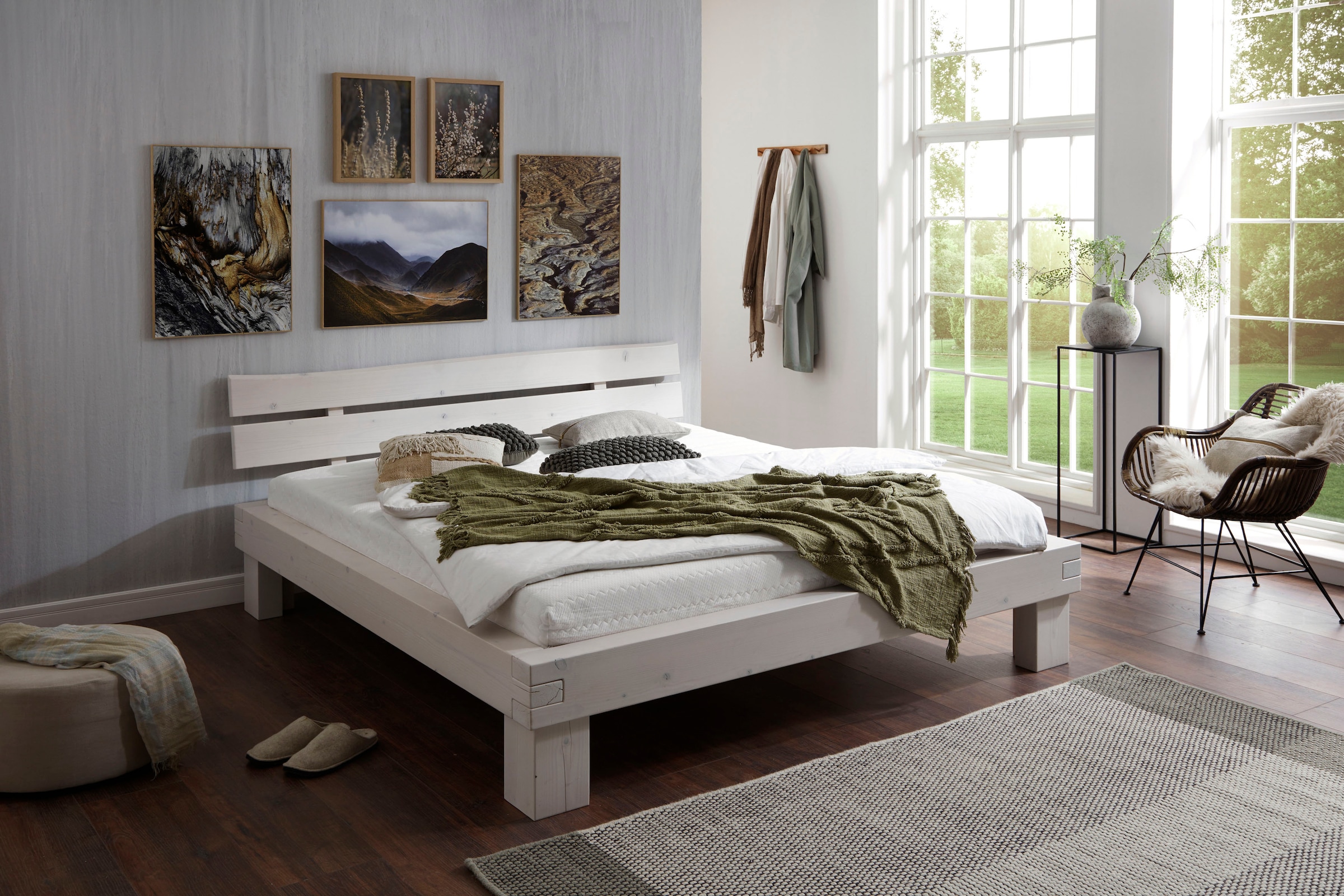 Futonbett »Bellmund«, aus massiver Fichte white wash mit natürlicher Holzmaserung