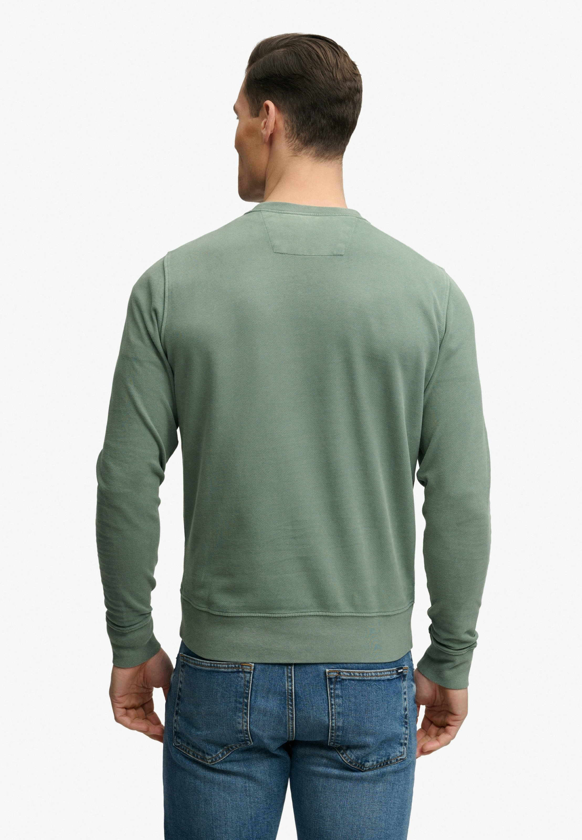 Superdry Sweatshirt »CLASSIC ESSENTIAL SWEATSHIRT«, mit Rundhalsausschnitt, aus Baumwolle, Relaxed Fit, normaler Schnitt
