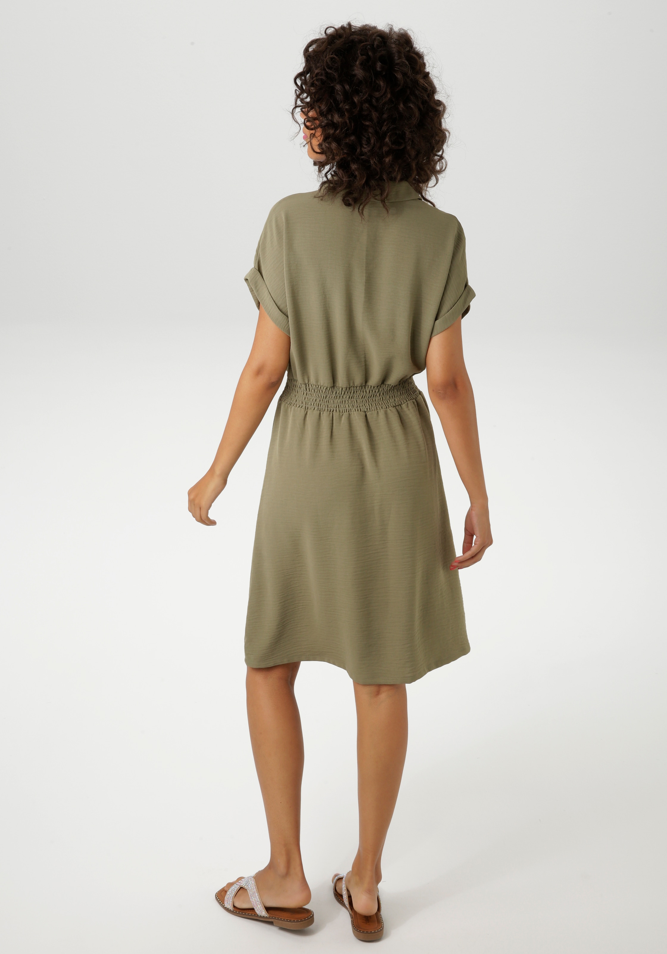 Aniston CASUAL Sommerkleid, mit Smokbündchen in der Taille