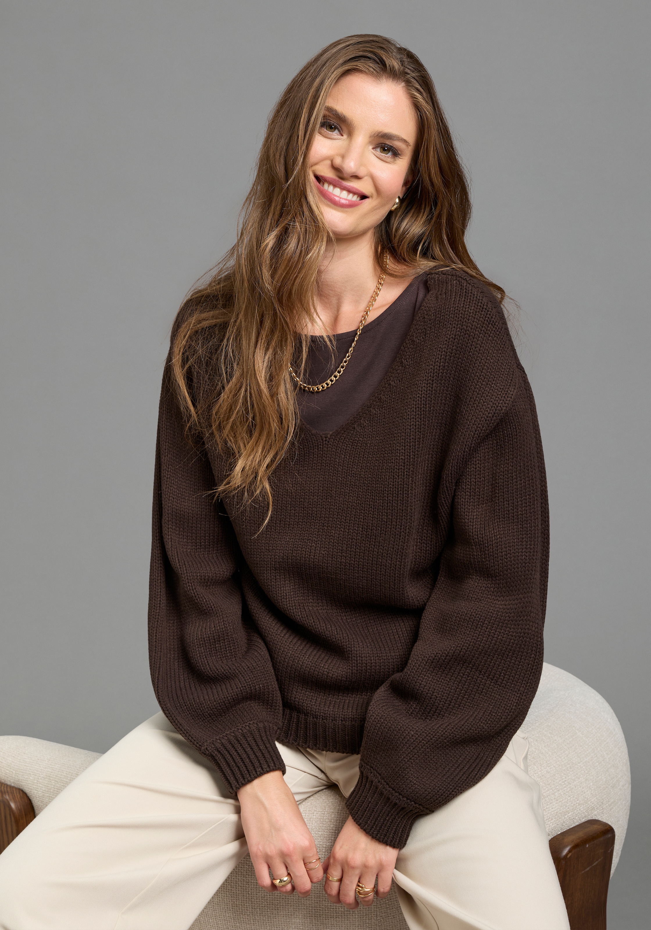 Laura Scott V-Ausschnitt-Pullover »mit moderner Oversize-Passform« aus Grobstrick
