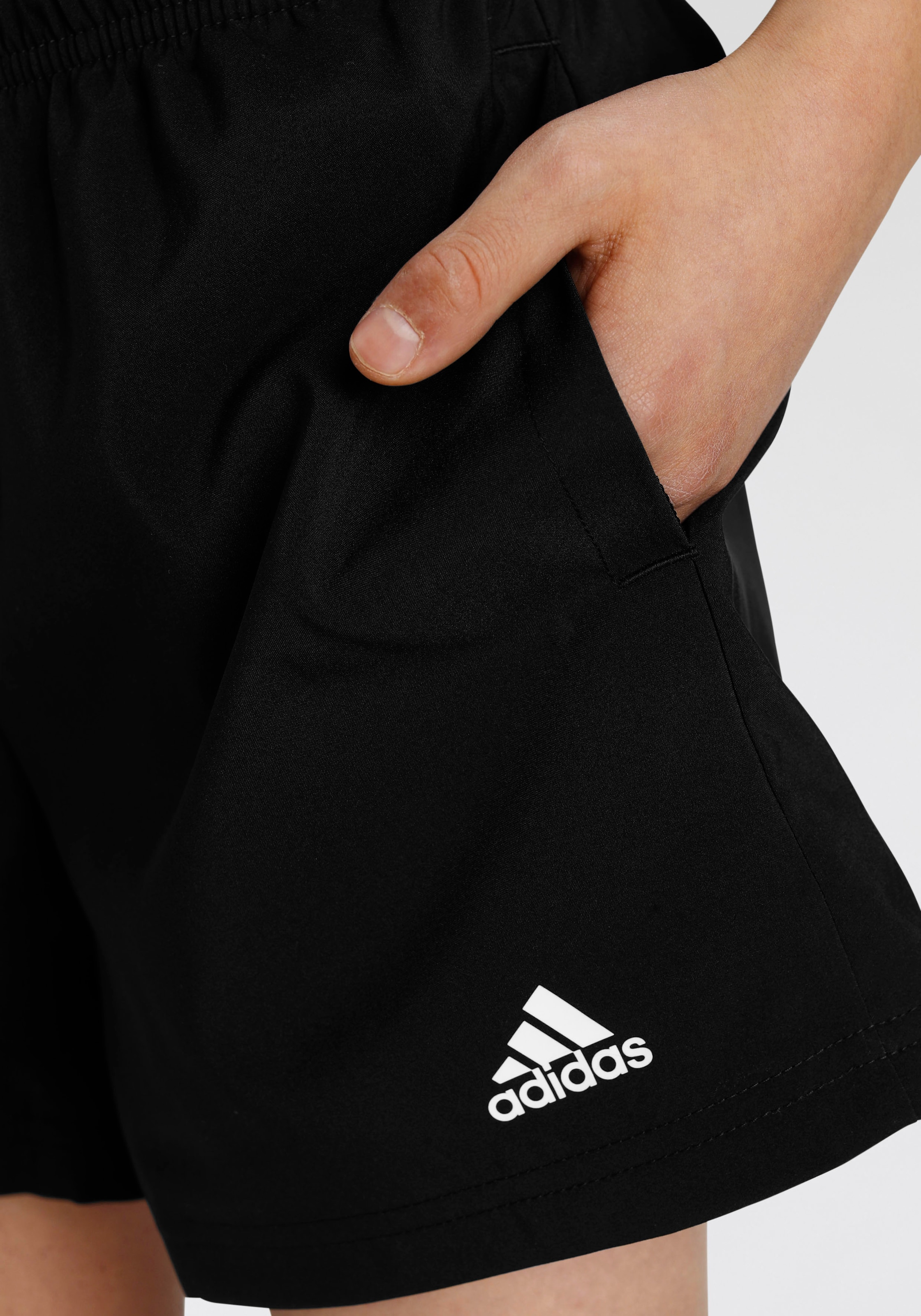 adidas Sportswear Shorts »ESSENTIALS SMALL LOGO CHELSEA«, (1 tlg.)