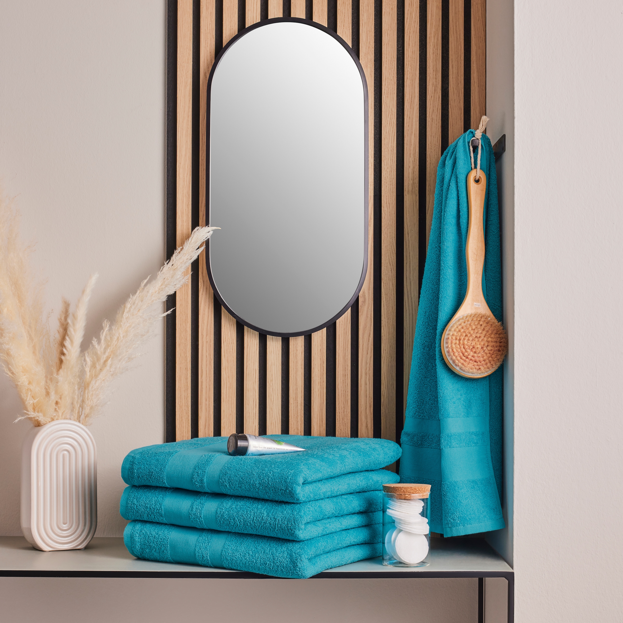 OTTO home Duschtücher »Vanessa, 4 Duschtücher, 70x140cm, in Standard- und Premium-Qualität« Handtücher mit Bordüre, 100% Baumwolle, einfarbig, weich