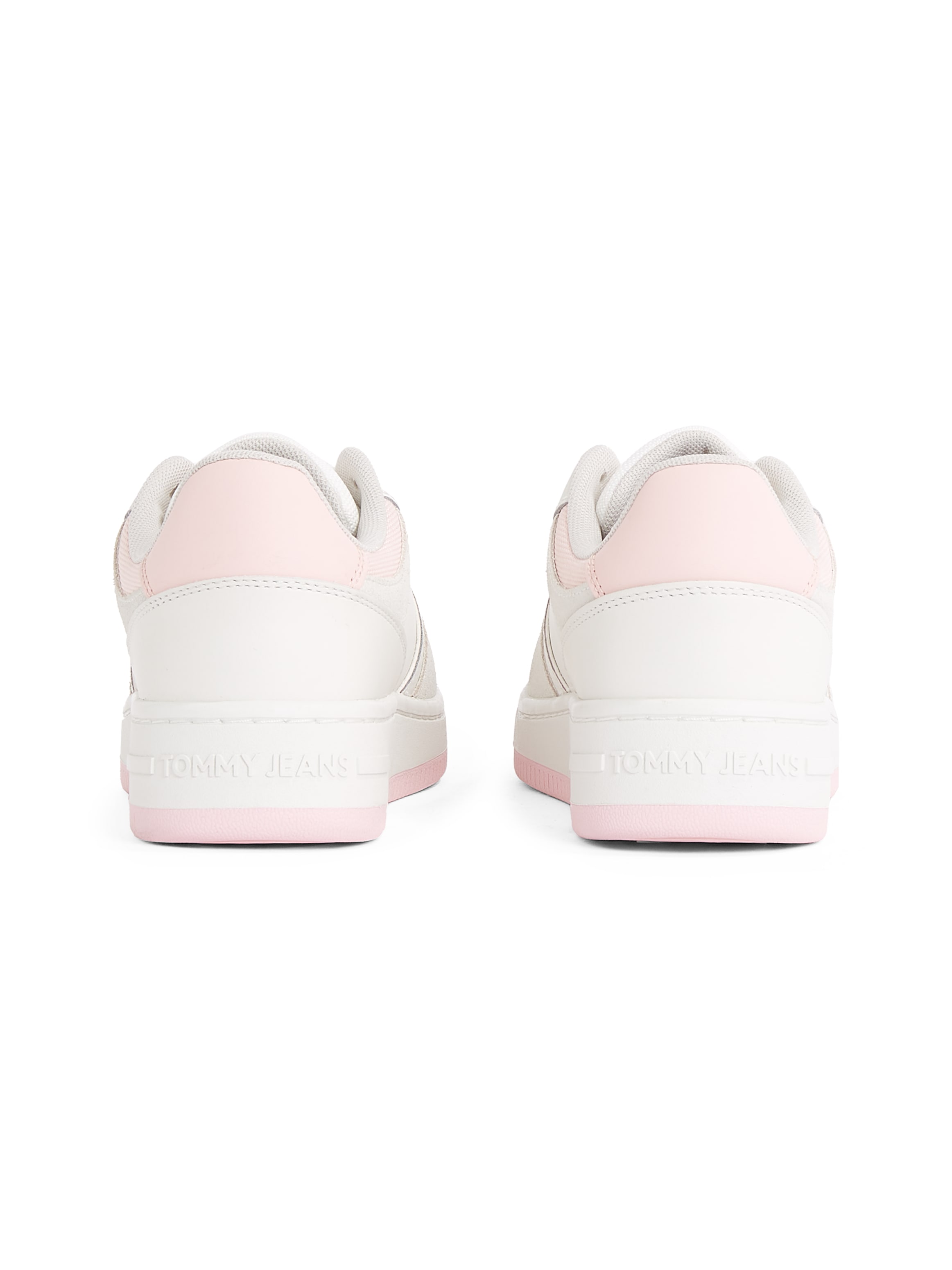 Tommy Jeans Plateausneaker »TJW RETRO BASKET WASHED SUEDE«, Freizeitschuh, Halbschuh, Schnürschuh im Basket Look