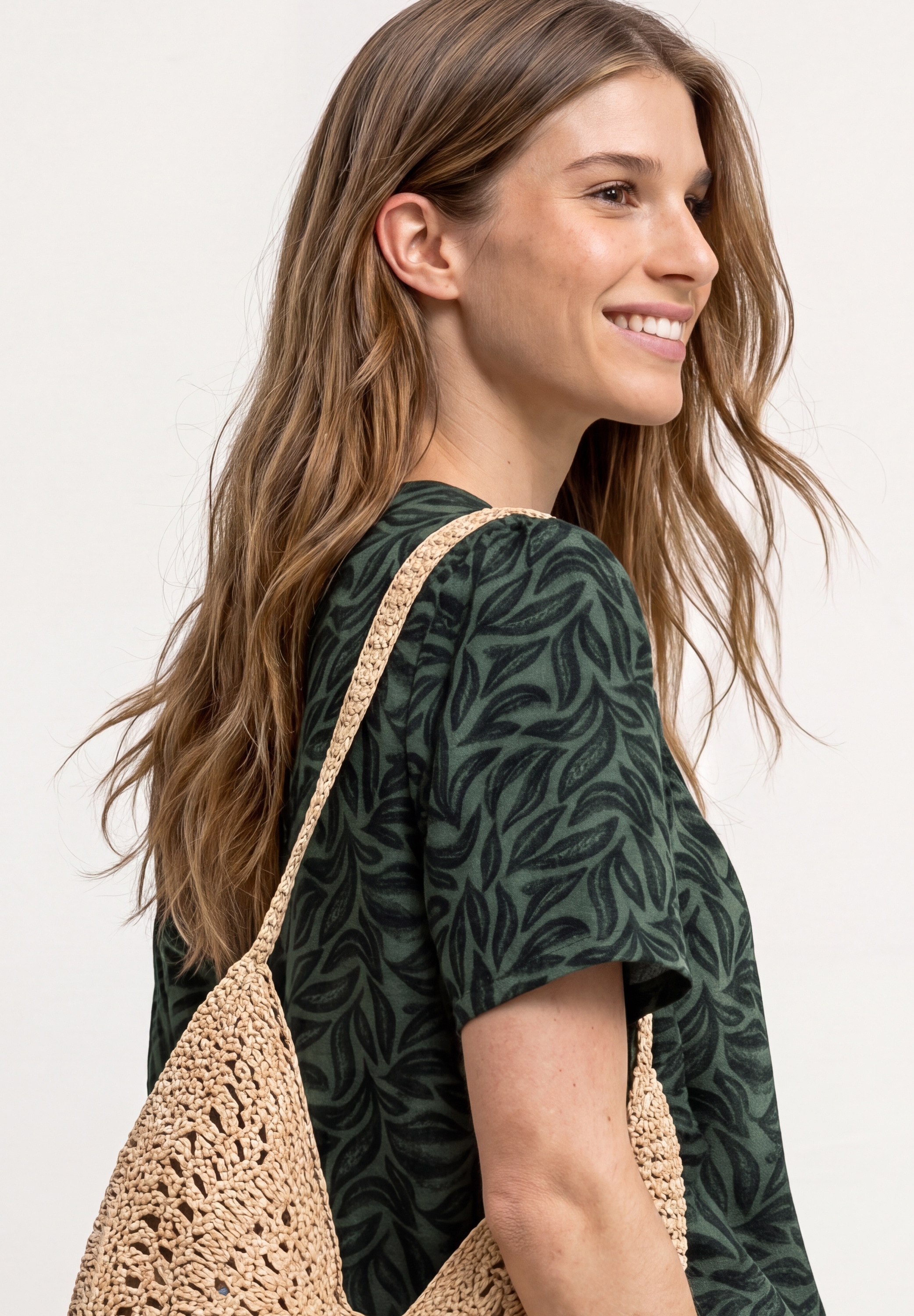 STREET ONE Kurzarmbluse Sommerbluse mit floralem Muster/Kurzarm mit feiner Raffung