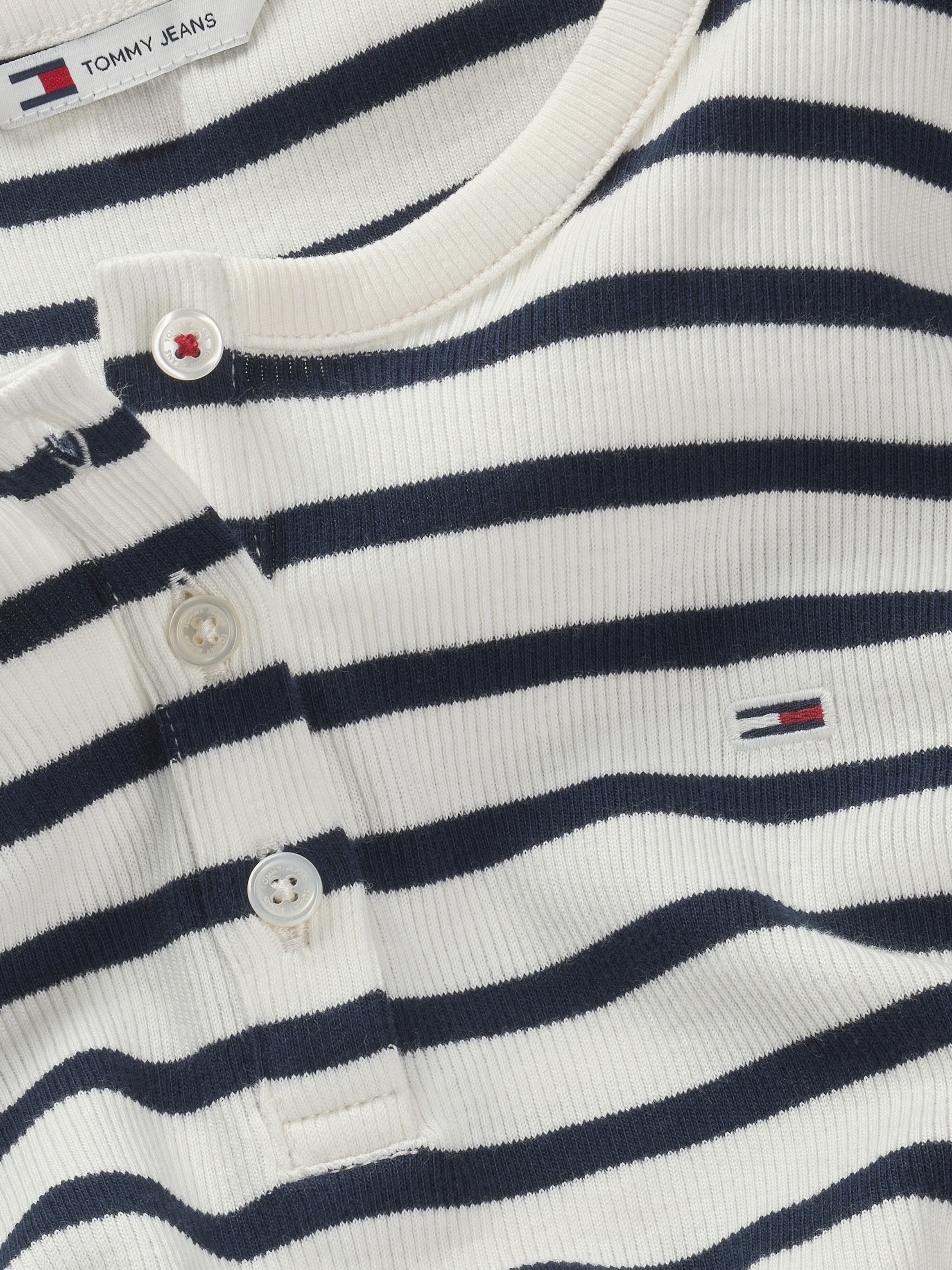 Tommy Jeans T-Shirt »TJW SLIM BUTTON RIB C-NECK SS«, mit Knöpfen