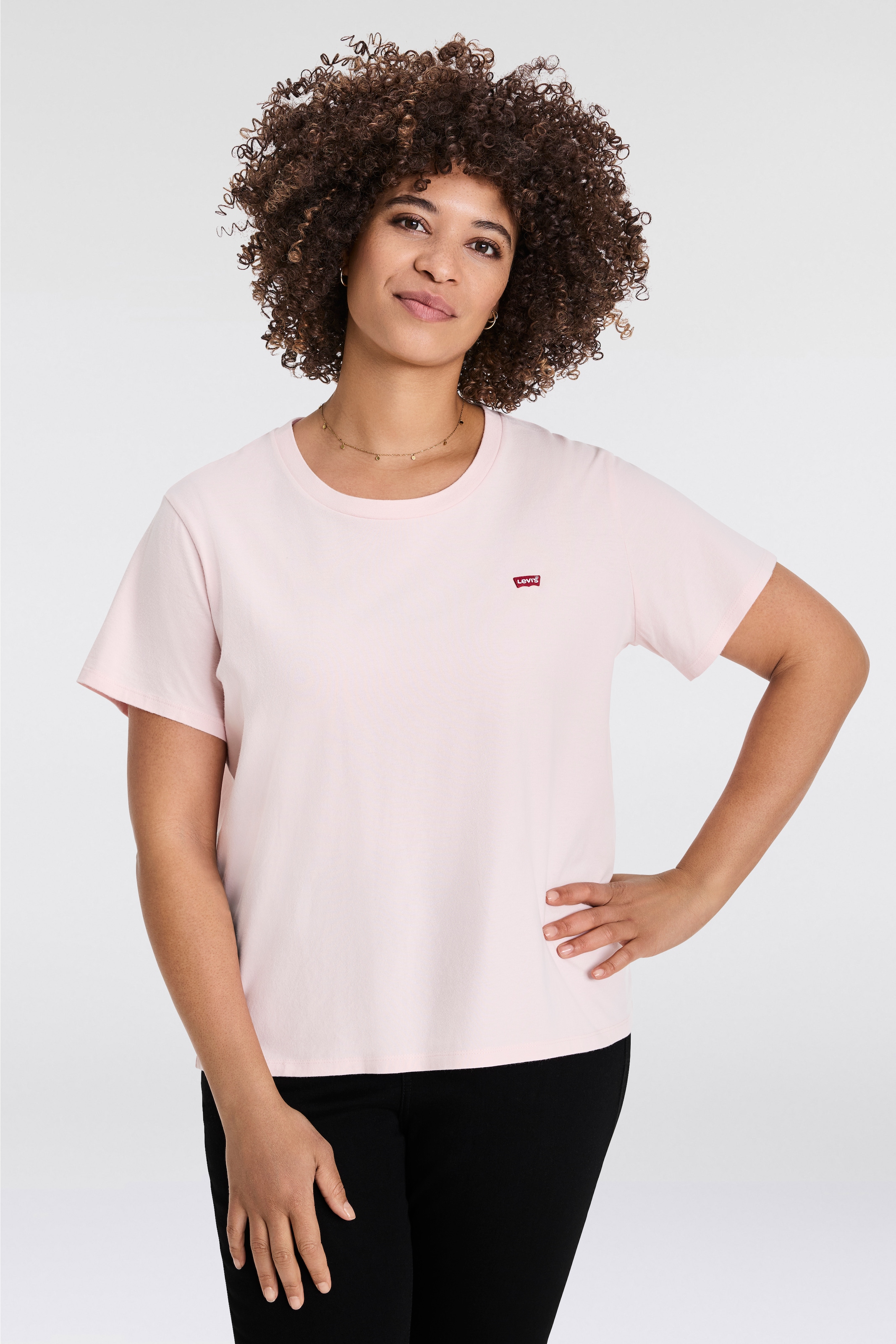Levi's® Plus T-Shirt »PL THE PERFECT«, mit Logo-Stickerei