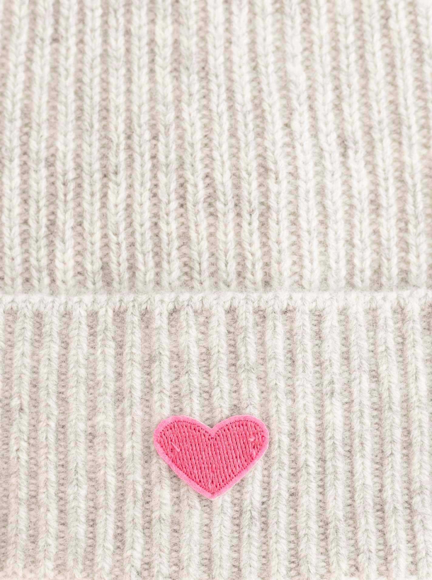 Zwillingsherz Beanie »Beanie with Heart-Patch« Rippstrick, mit breitem Umschlag, wärmend