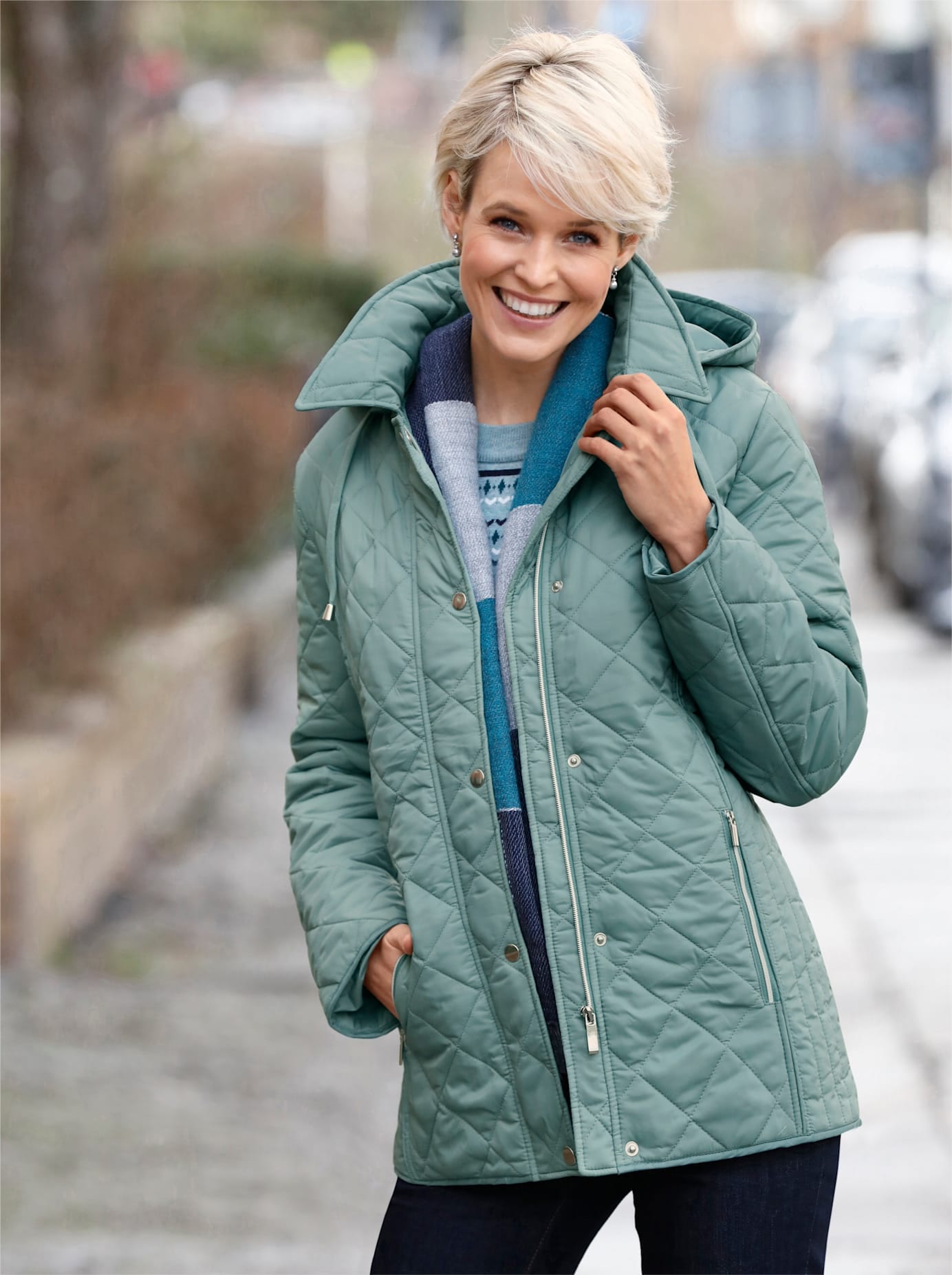 Winterjacke, mit Kapuze