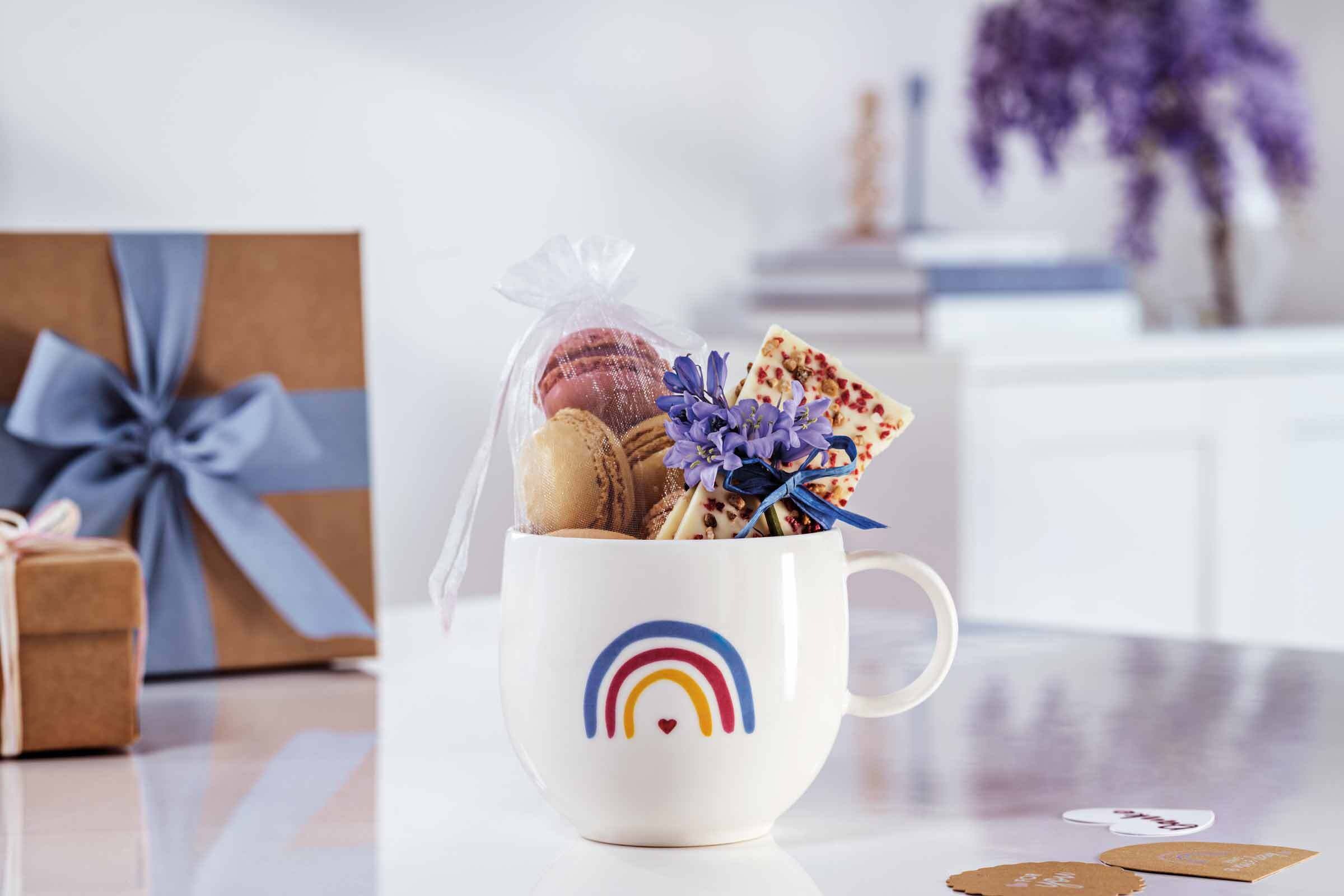 Villeroy & Boch Geschirr-Set »Henkelbecher With Love 290 ml 5er Set weiß-gelb«