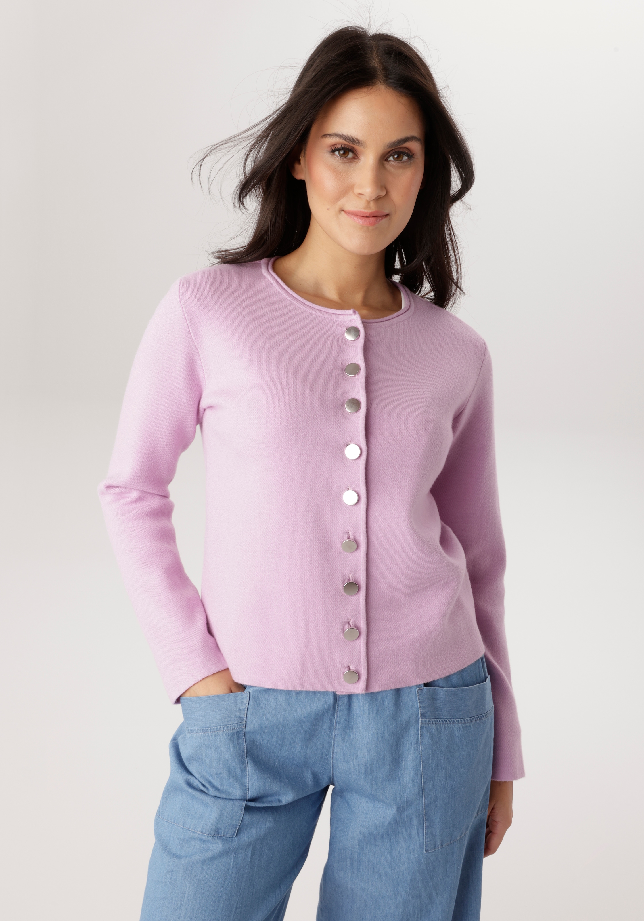 Aniston SELECTED Strickjacke mit Rollkante am Ausschnitt und schmucken Knöpfen - NEUE KOLLEKTION
