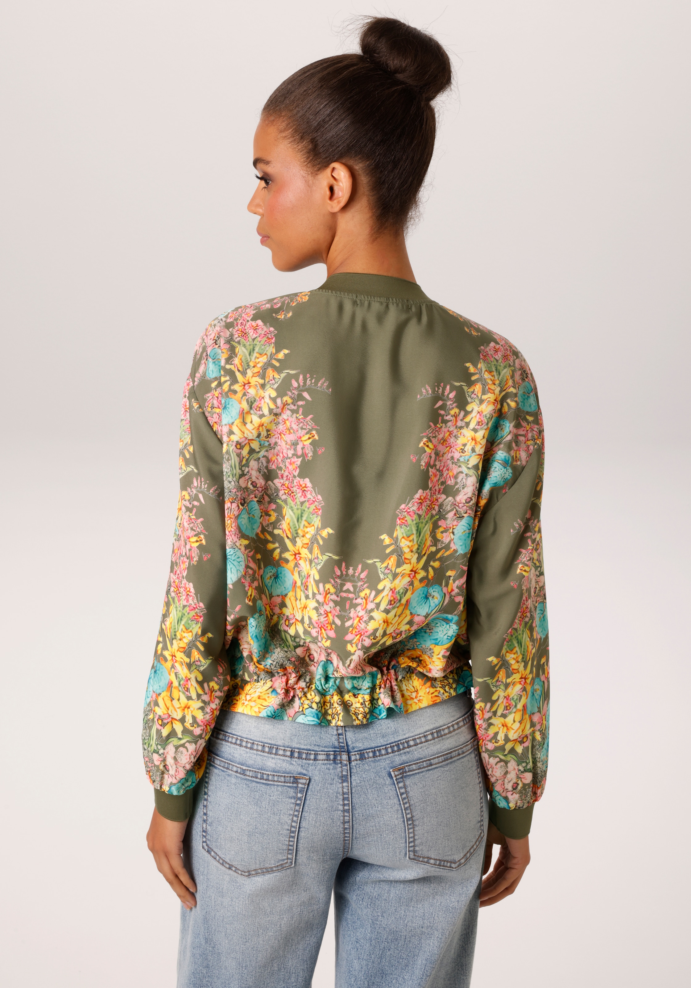 Aniston CASUAL Blouson mit farbenfrohen Blumendruck - NEUE KOLLEKTION