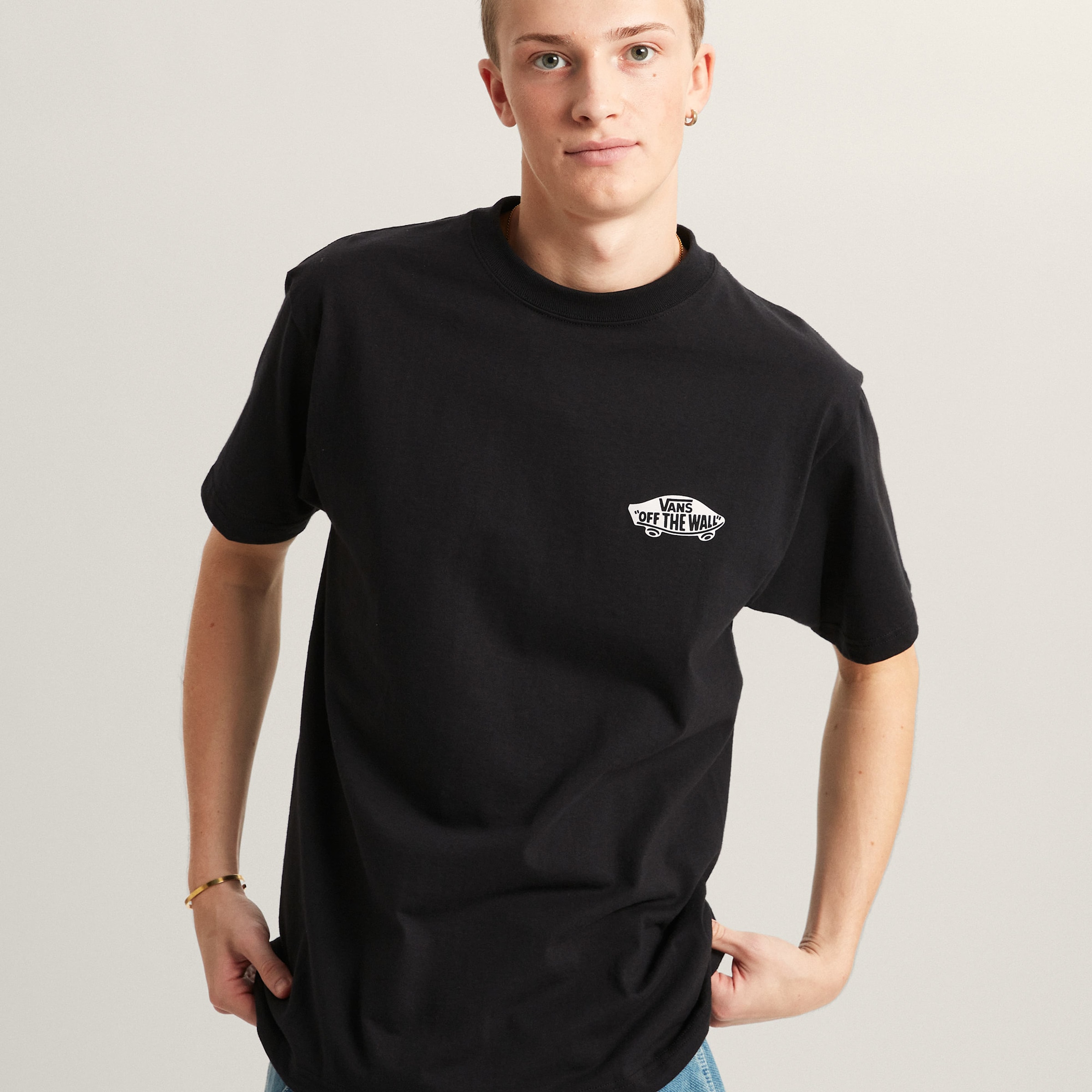 Vans T-Shirt »Double Standard SS Tee« für Erwachsene, mit Rundhalsausschnitt, Kurzarmdesign, ohne Verschluss