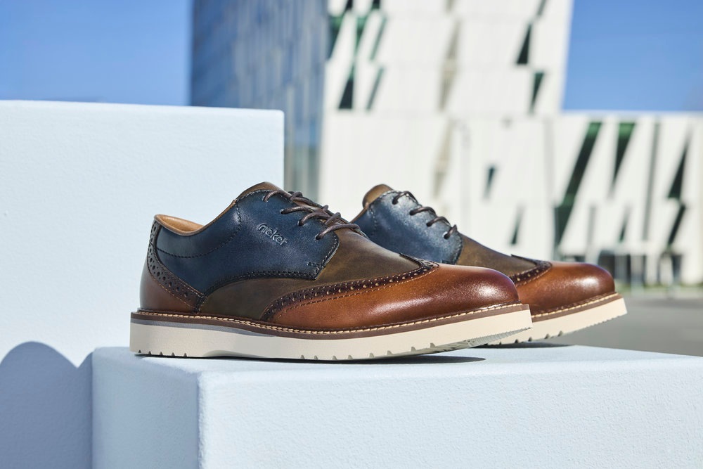 Rieker Schnürschuh  Schnürschuh, Business-Schnürer, Lyralochung, in bequemer Form