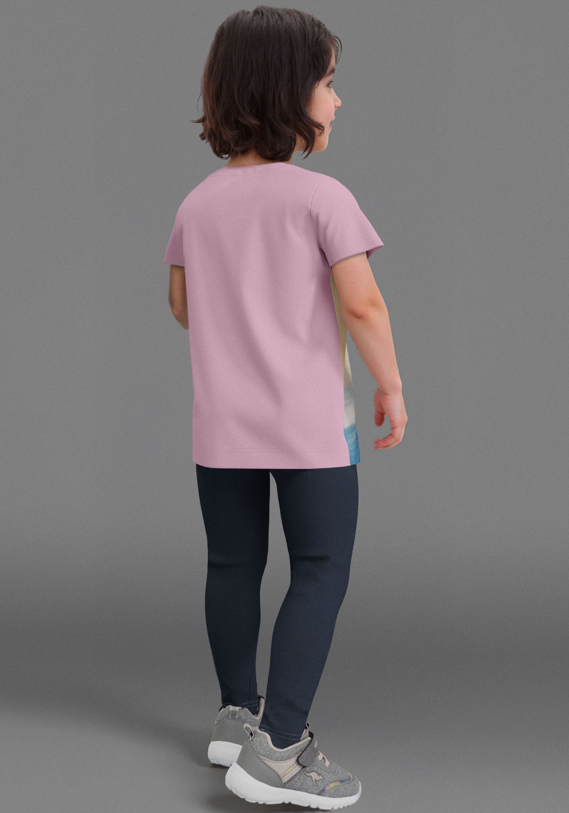 KIDSWORLD T-Shirt »Shirt mit großem Fotodruck« T-Shirt mit süßen Delfin-Fotodruck