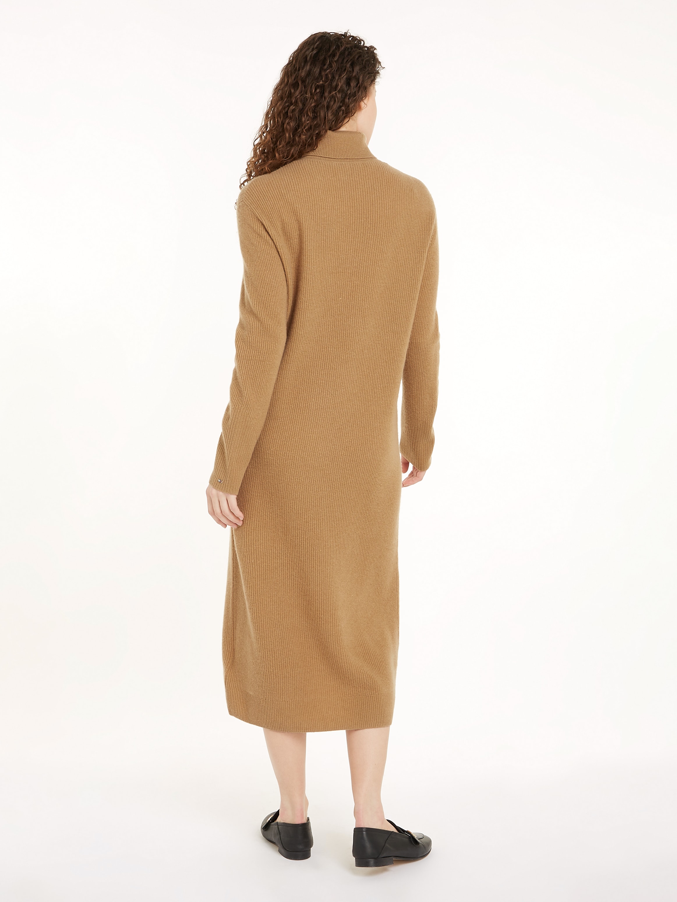 Tommy Hilfiger Strickkleid »WOOL CASH ROLL-NK LONG DRESS«, mit Logostickerei, in Rippoptik