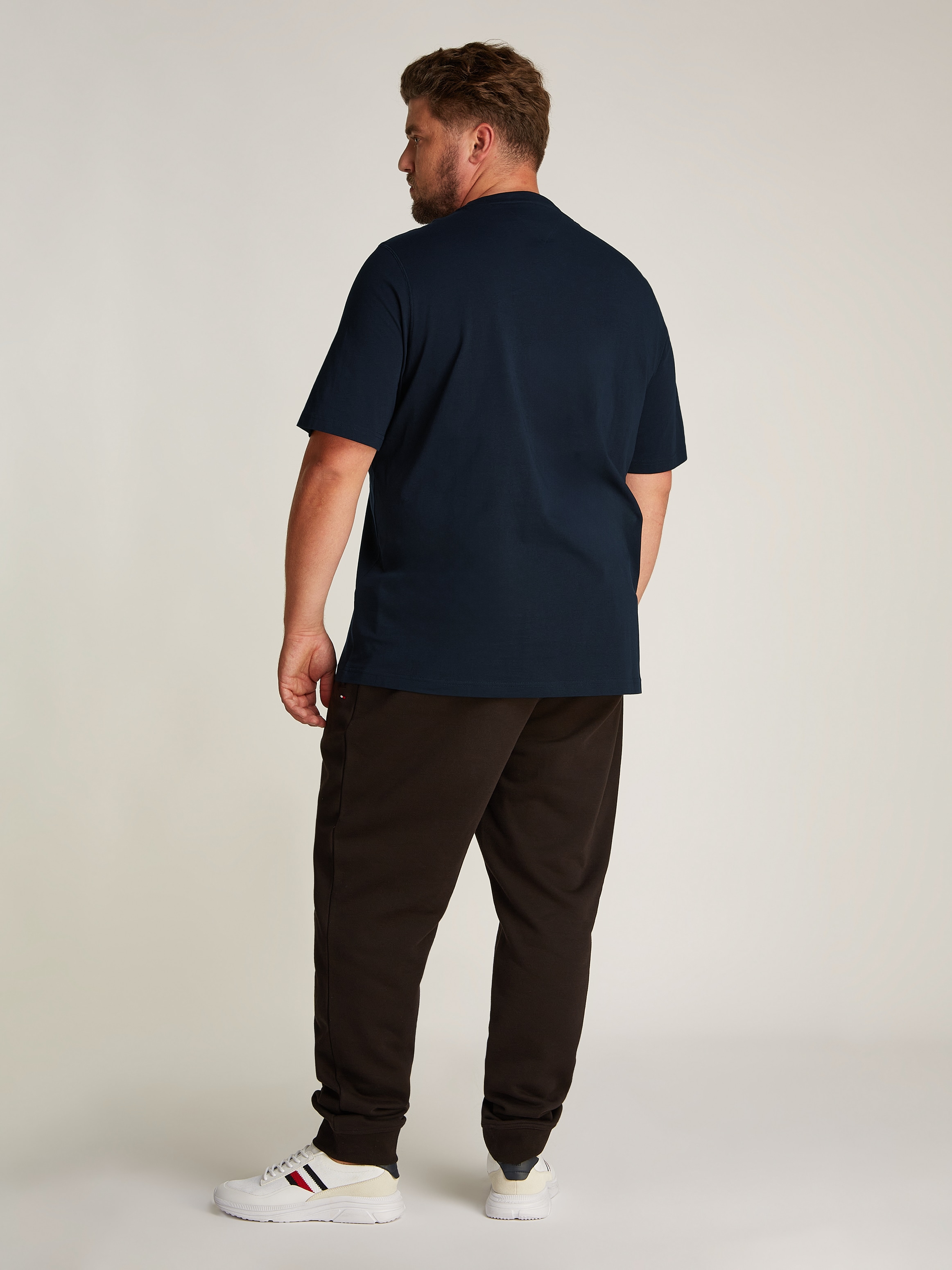 Tommy Hilfiger Big & Tall Rundhalsshirt »BT-BIG RWB HILFIGER TEE-B«, in Großen Größen, Logodruck