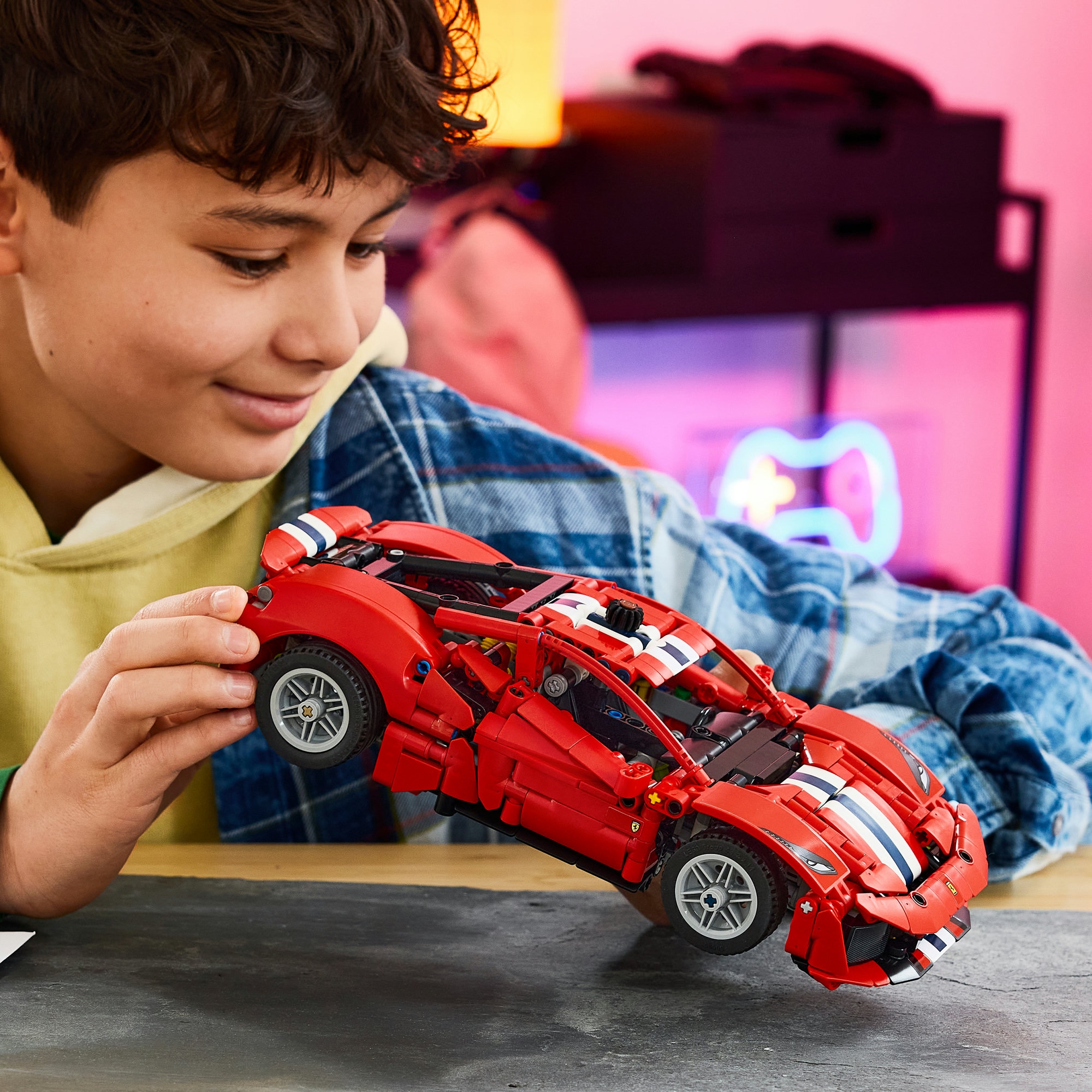 LEGO® »Ferrari 488 Pista Auto (42235), LEGO Technic« Made in Europe