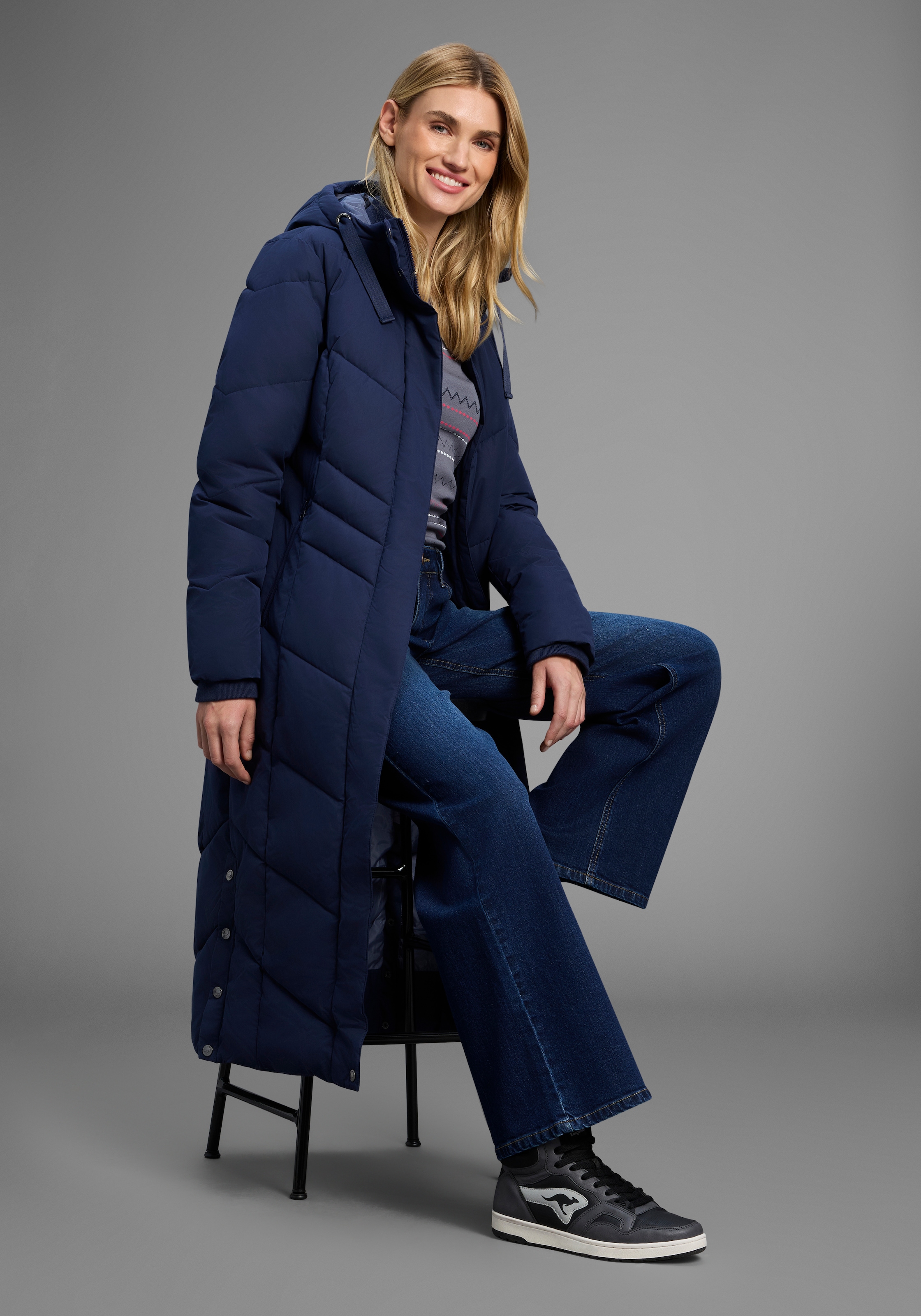 KangaROOS Steppmantel Langer Wintermantel mit seitlichen Knöpfen und Kapuze