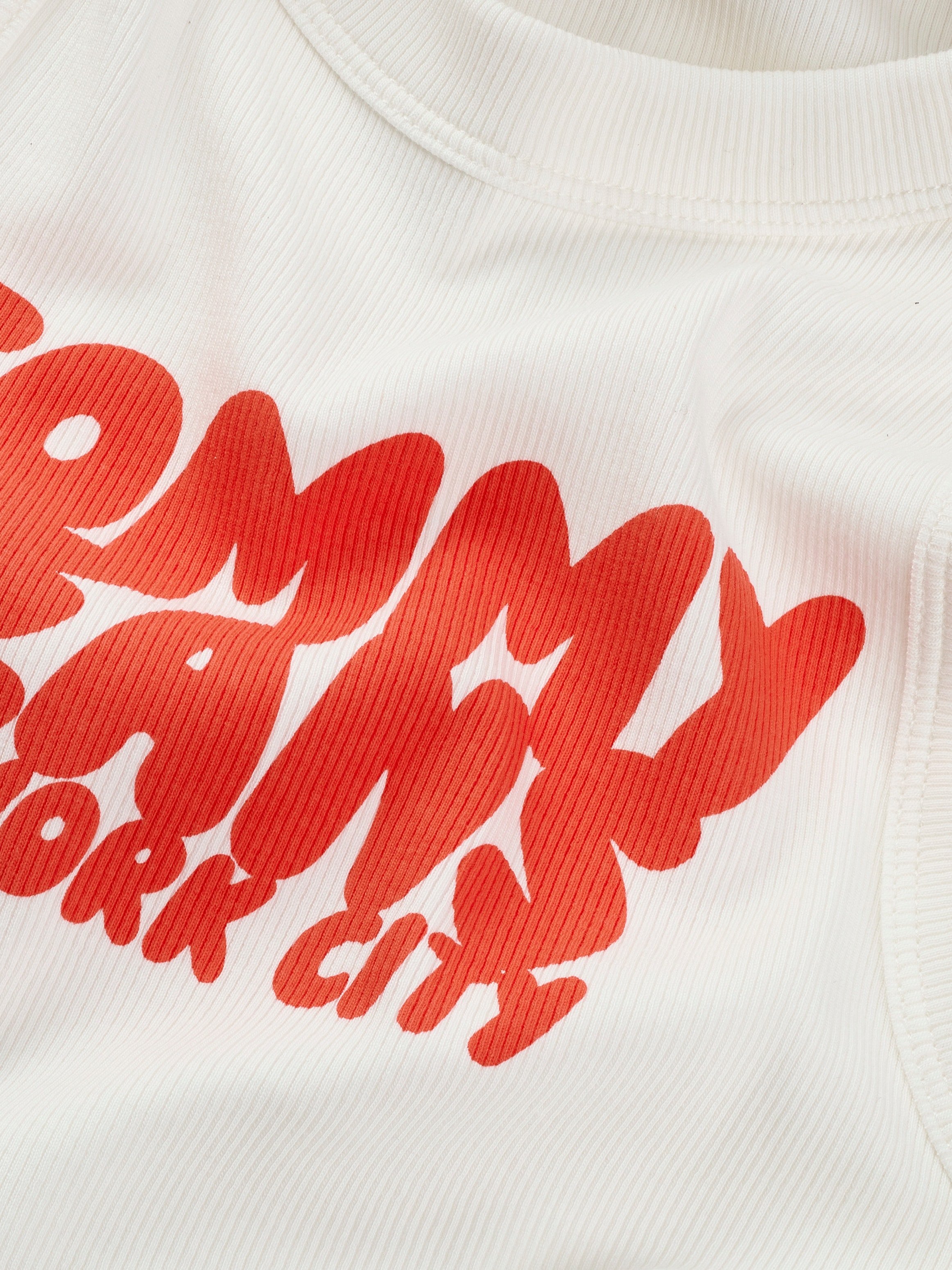 Tommy Jeans Tanktop »TJW SLIM SH TJ BUBBLE TANK«, mit Logodruck