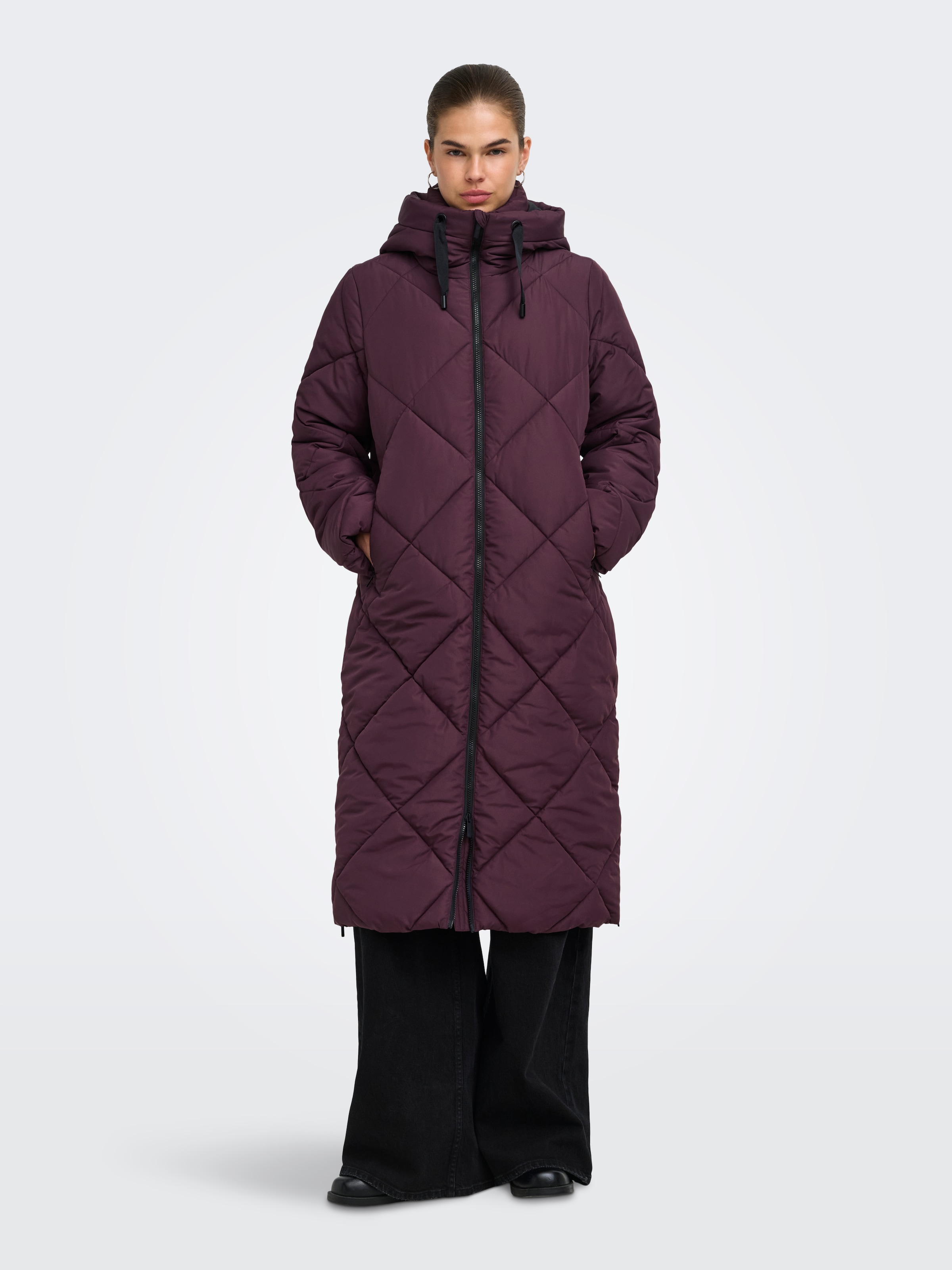 ONLY Steppmantel »ONLMAGGI LONG HOOD PUFFER CC OTW« Kunstfaser