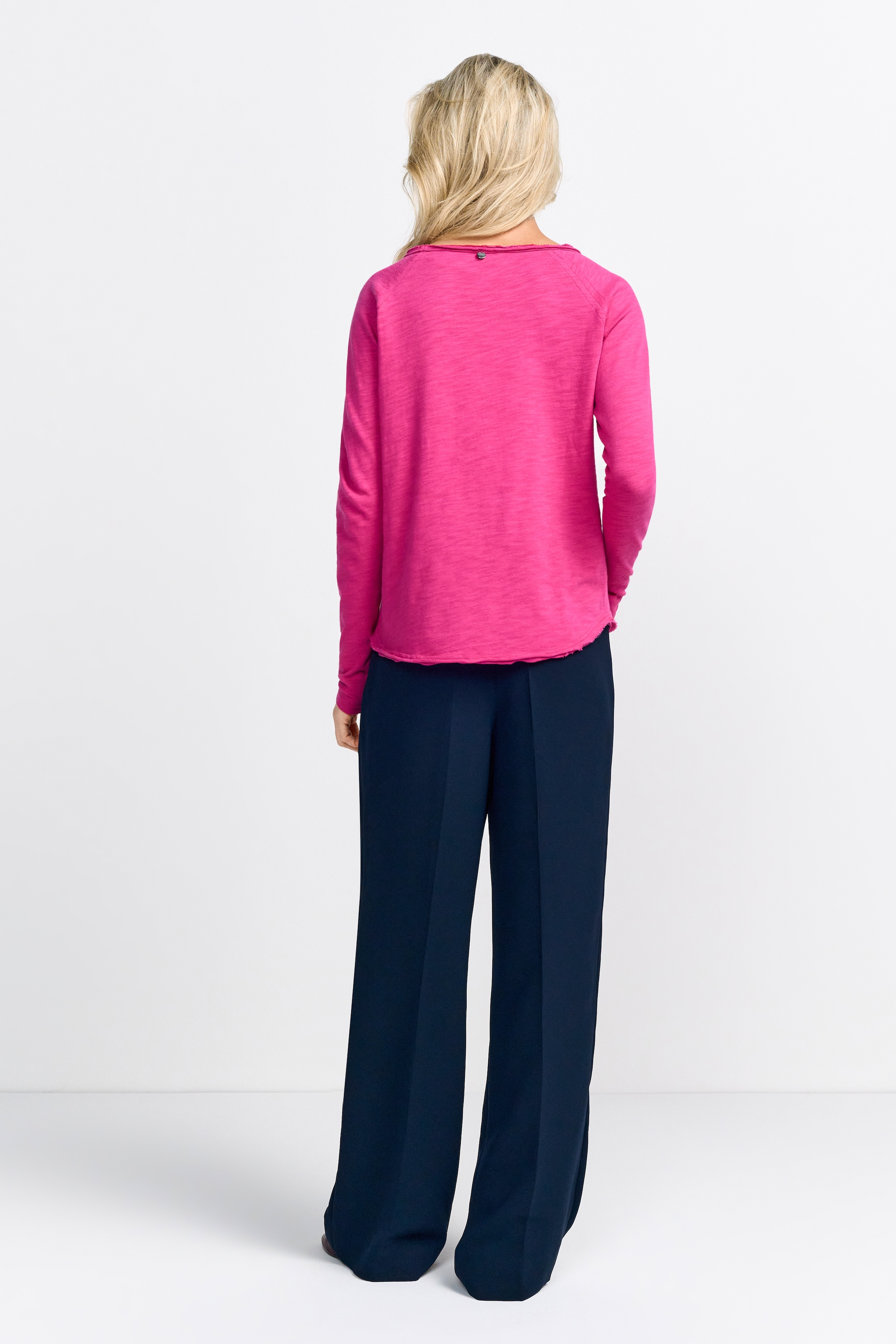 RICHROYAL Langarmshirt »2409 O HJ LS«, mit offener Ausschnittkante und Saum