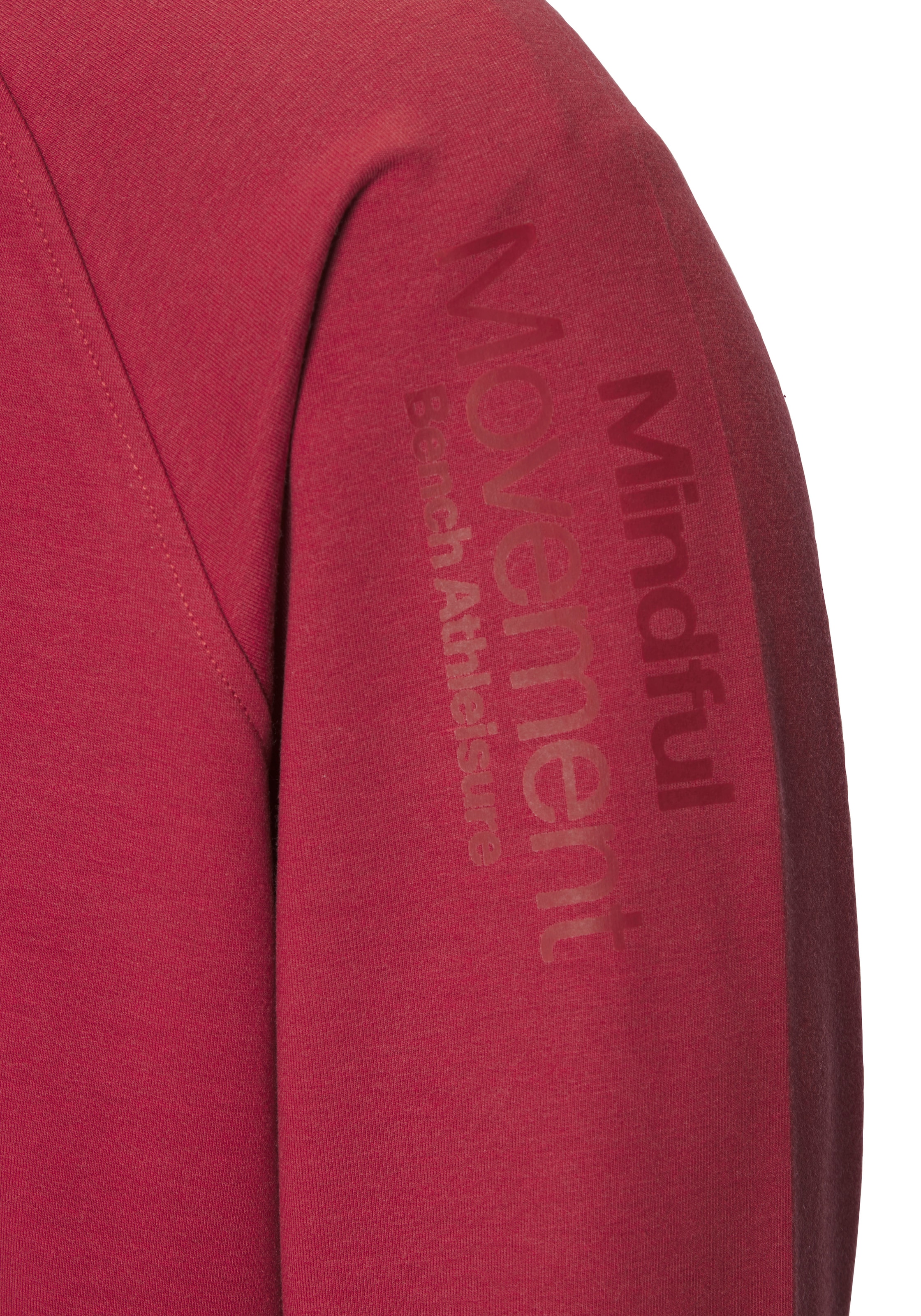 Bench. Funktionsshirt 1 mit Reißerschlusstasche am Ärmel