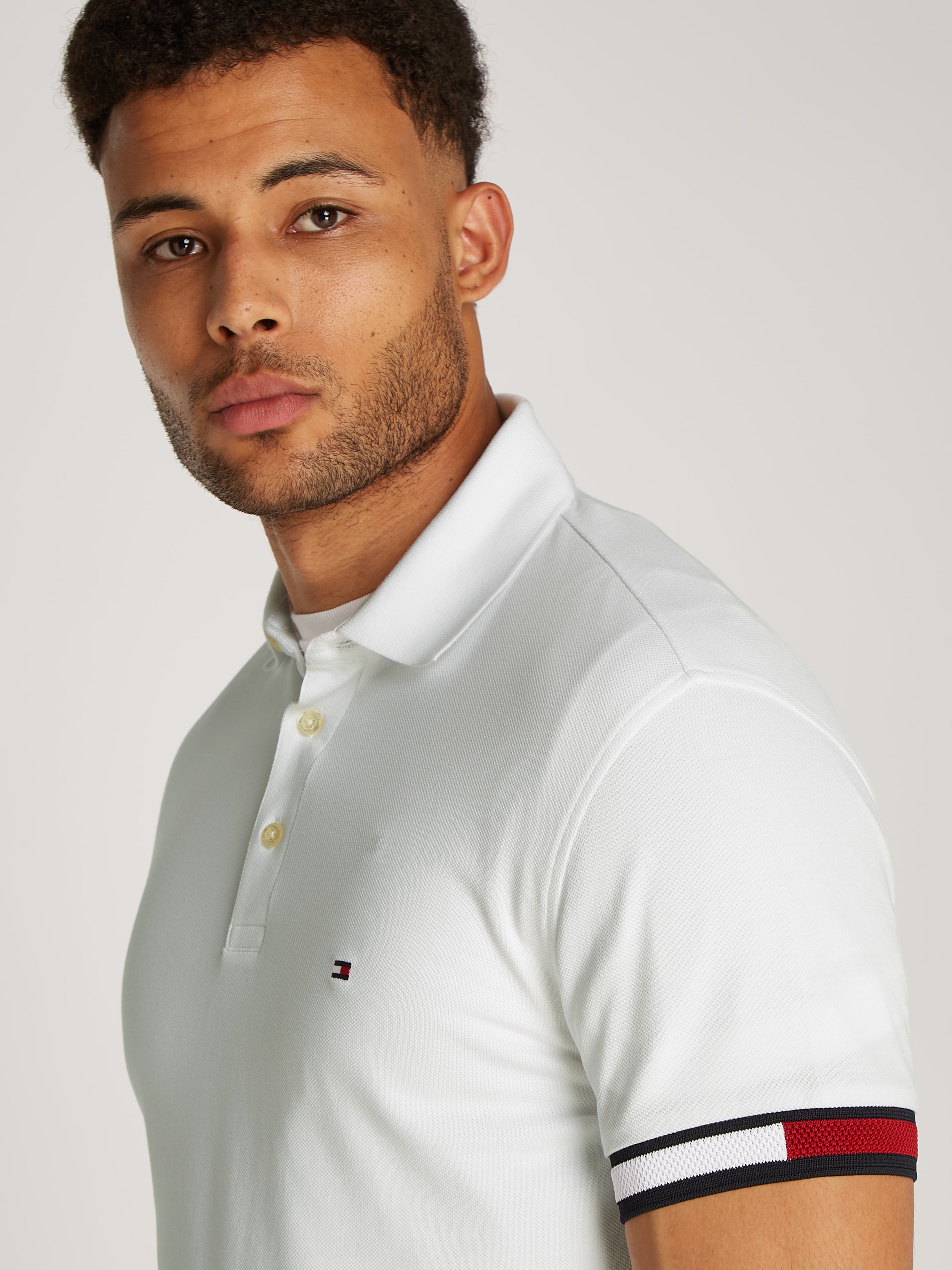 Tommy Hilfiger Poloshirt »FLAG CUFF SLIM POLO«, mit Kontrast-Details