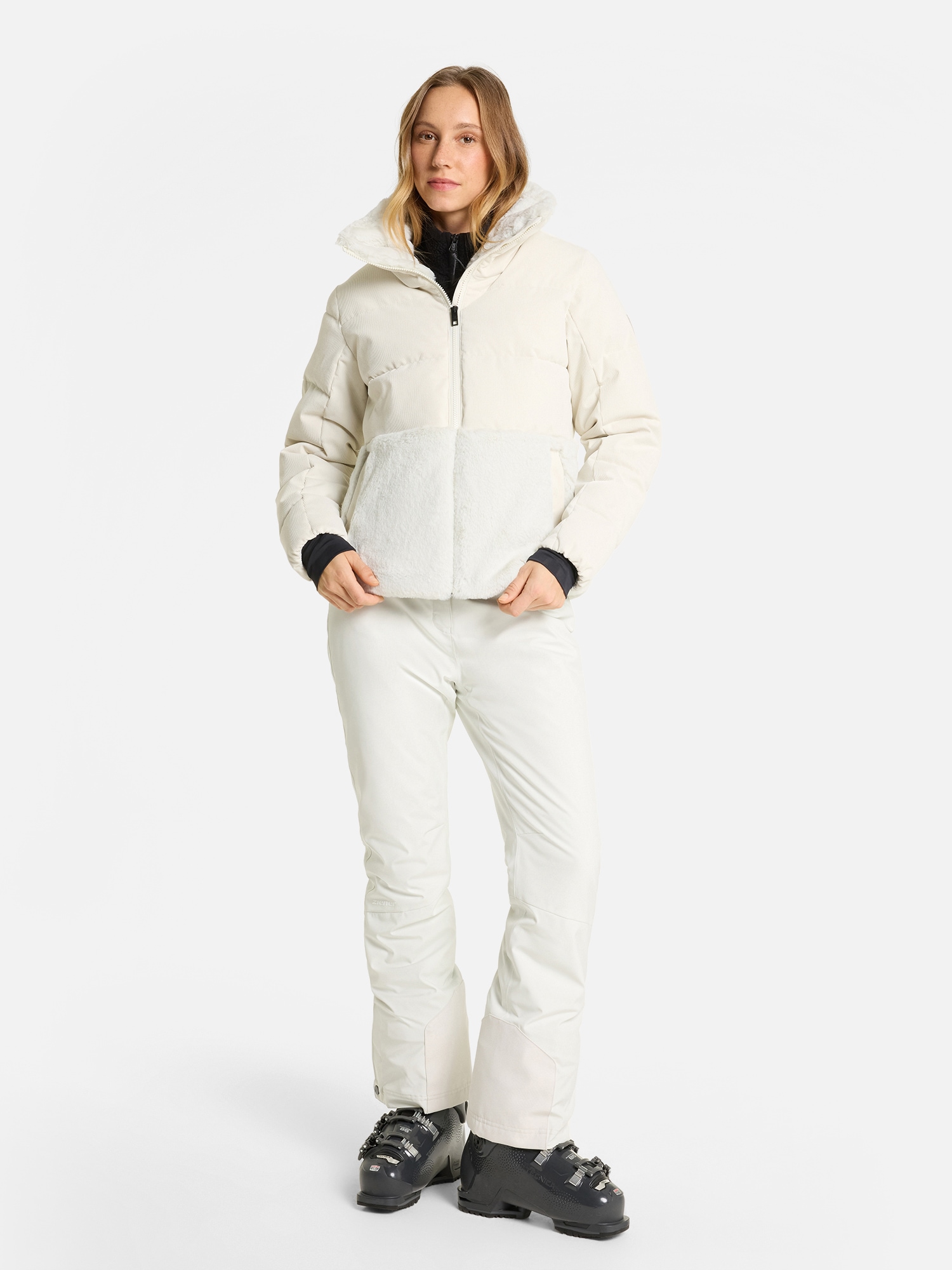 Ziener Winterjacke »TAYLIE-Z WEATHERSHIELD® DAMEN« wasser- und windabweisend, warm, hoher kuschliger Kragen