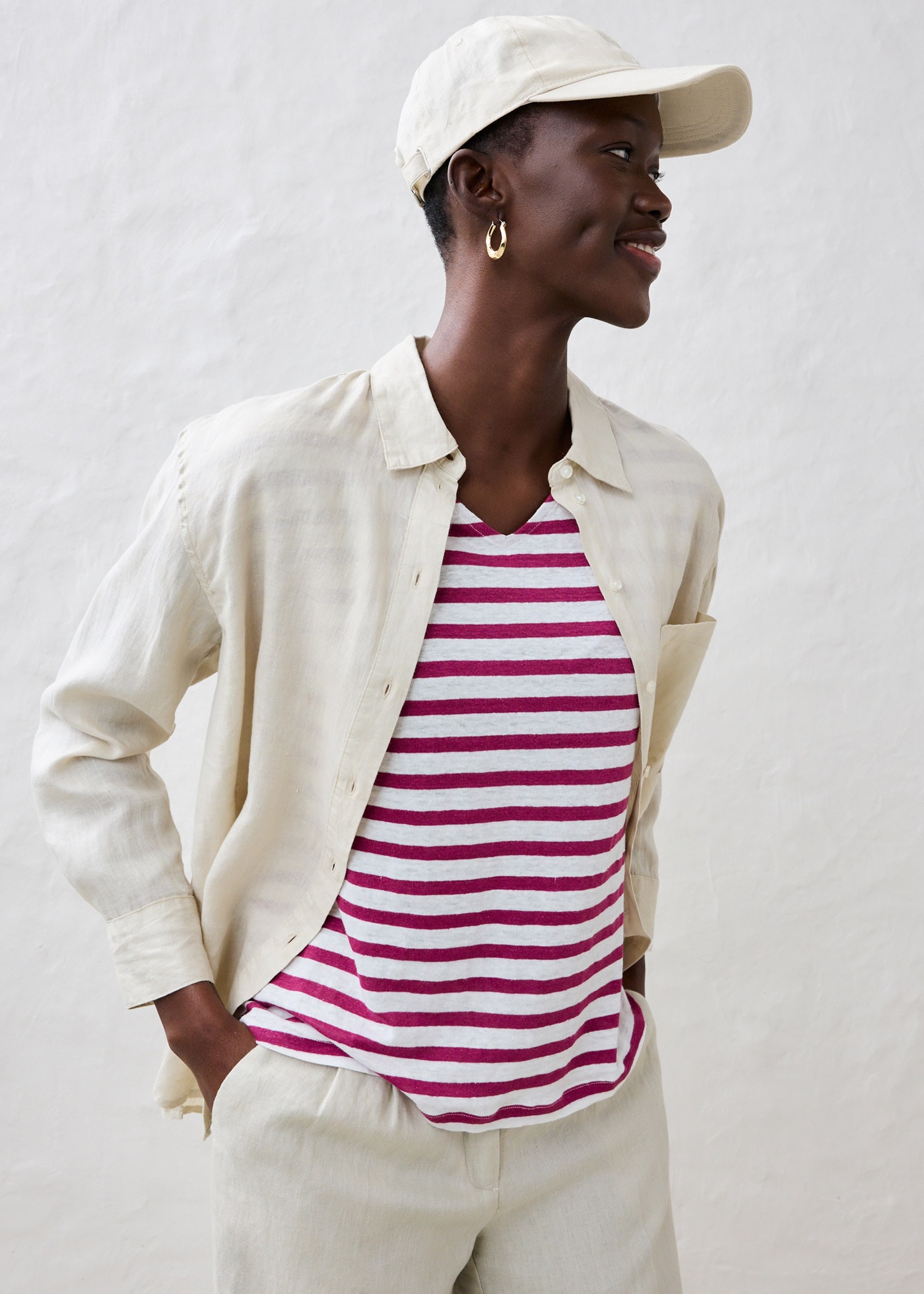 bonprix T-Shirt Oversize Passform, Kurzarm, V-Ausschnitt, aus Leinen, pflegeleicht