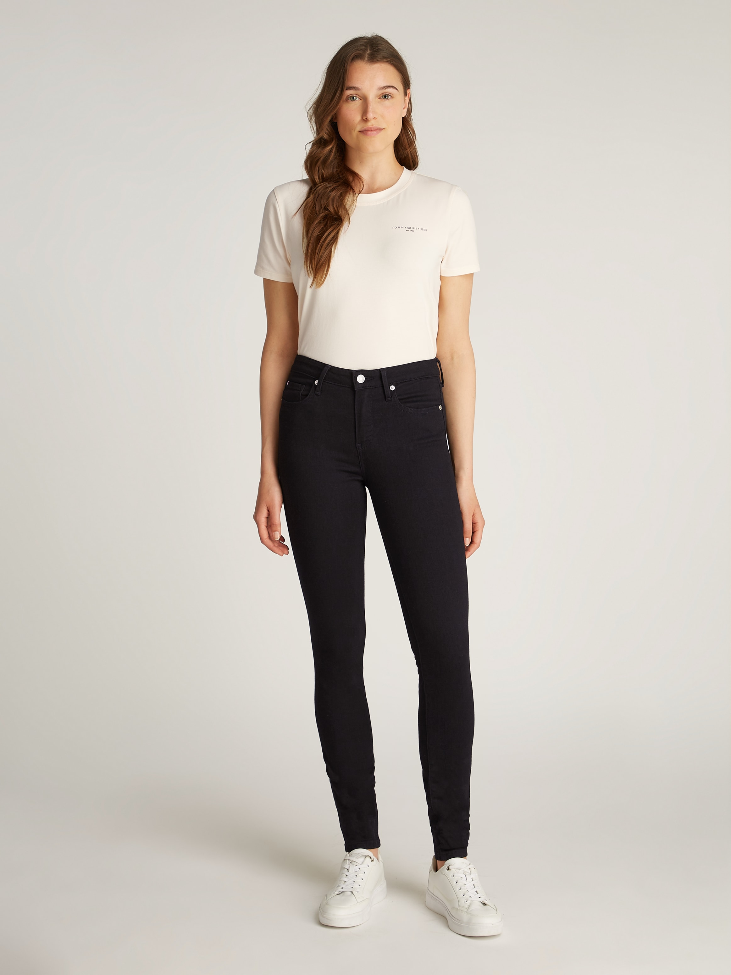 Tommy Hilfiger Skinny-fit-Jeans »COMO Skinny Regular Waist«, mit Logo-Badge, in Knöchellänge