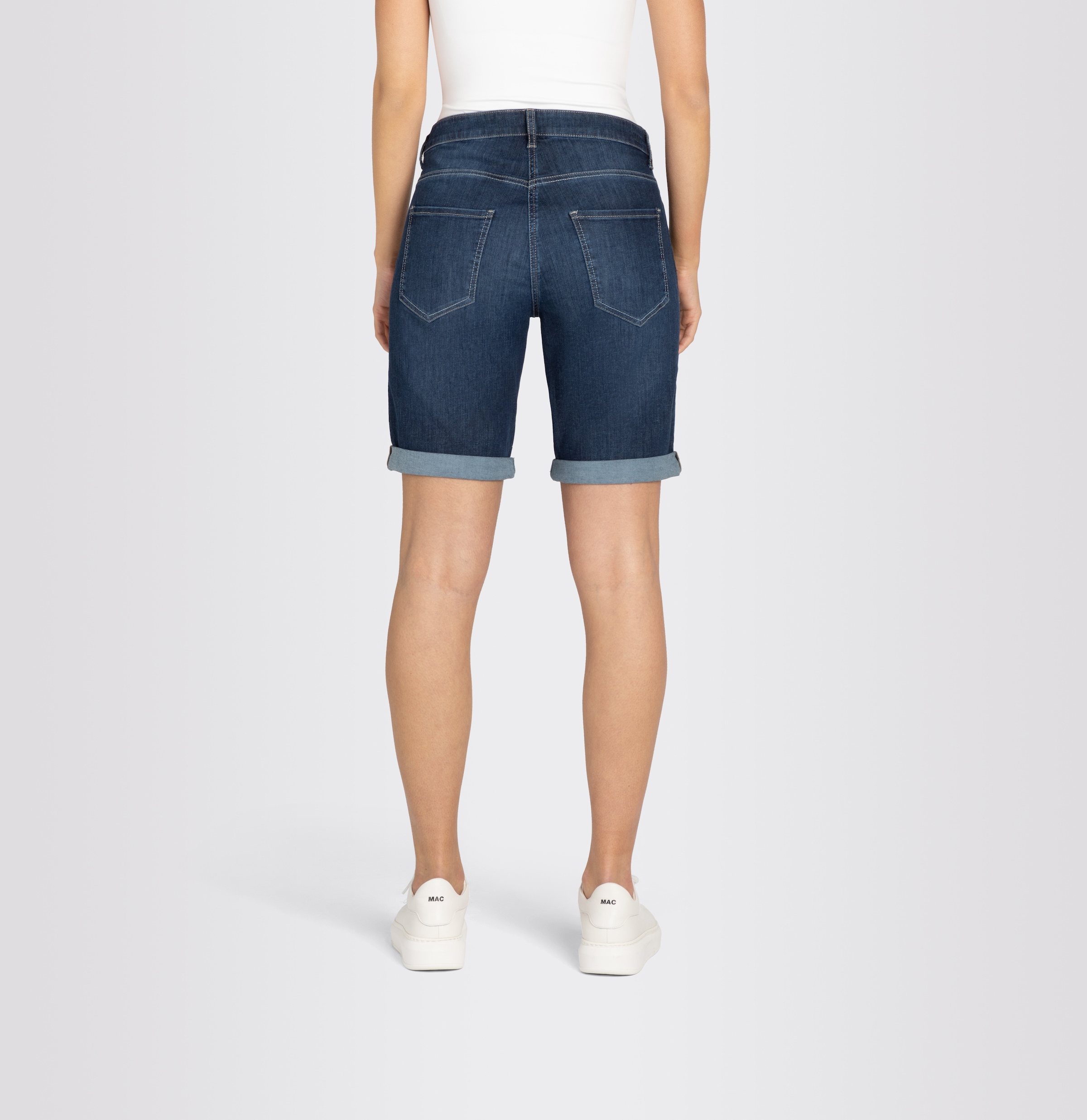 MAC Bermudas, aus sehr leichter, sommerlicher Qualität mit softem Griff