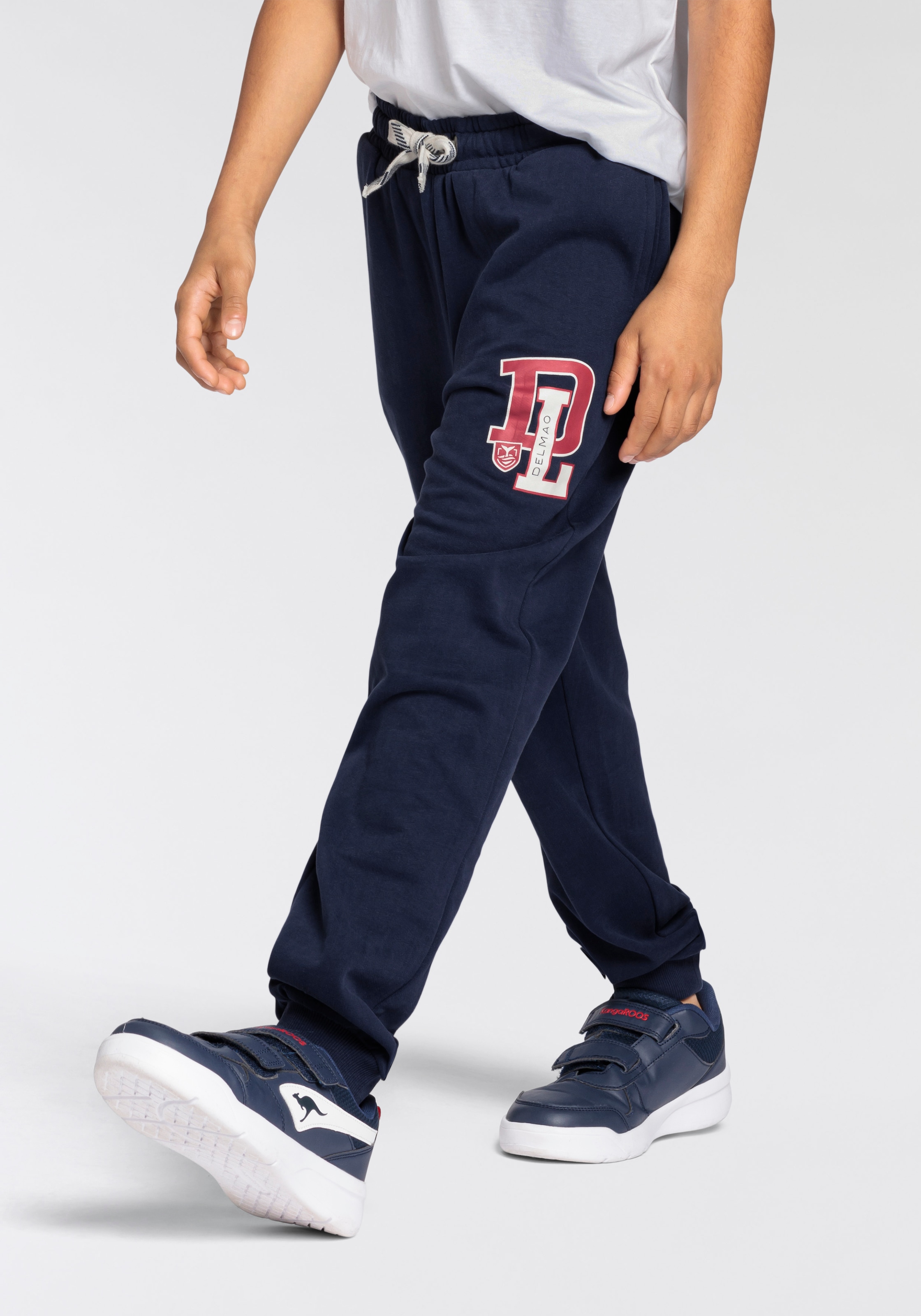 DELMAO Sweathose »für Jungen«, mit Logo-Print. NEUE MARKE