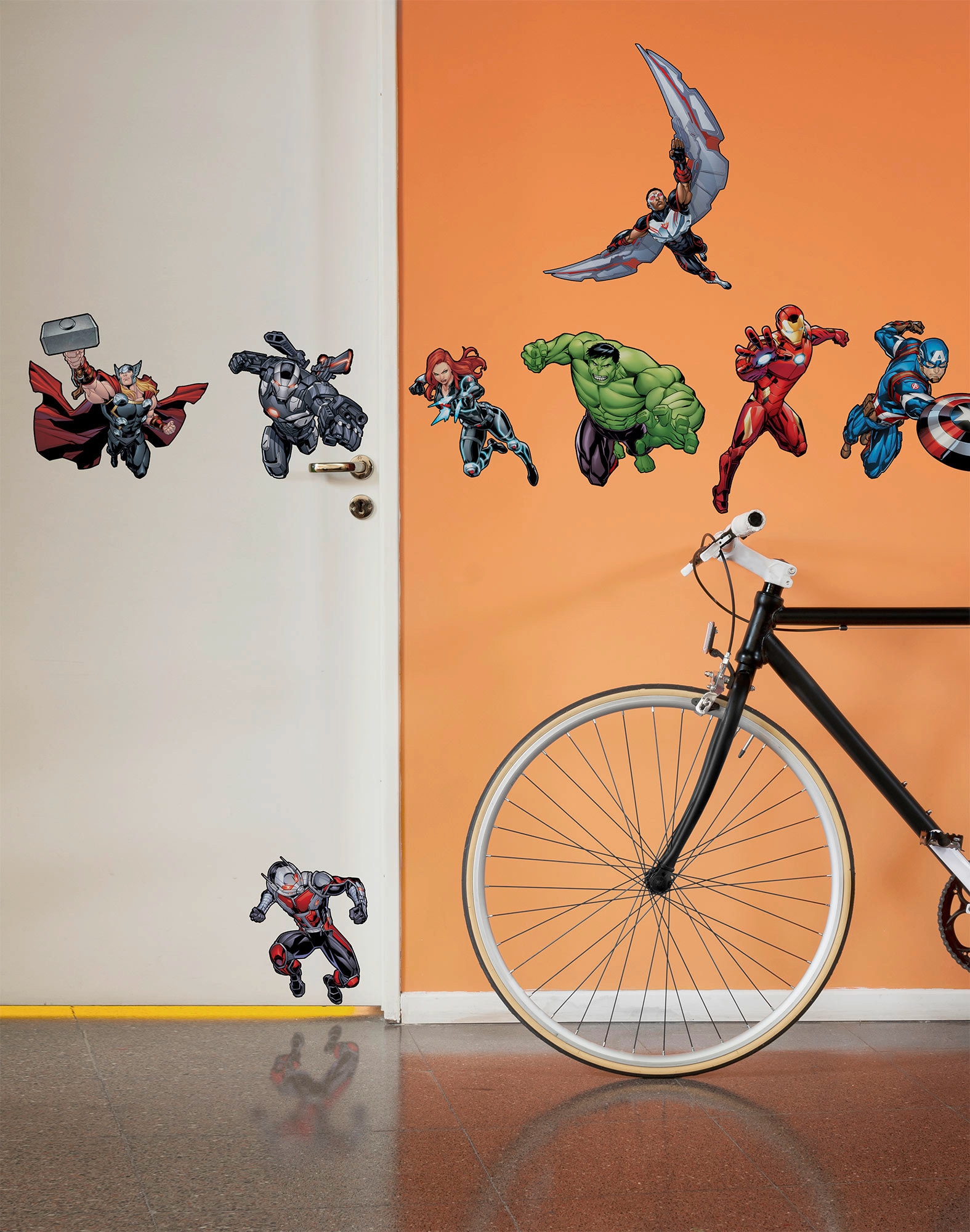 Komar Wandtattoo »Avengers Action - Größe 100 x 70 cm«, (8 St.), selbstklebend, Wandsticker, Kinderzimmer