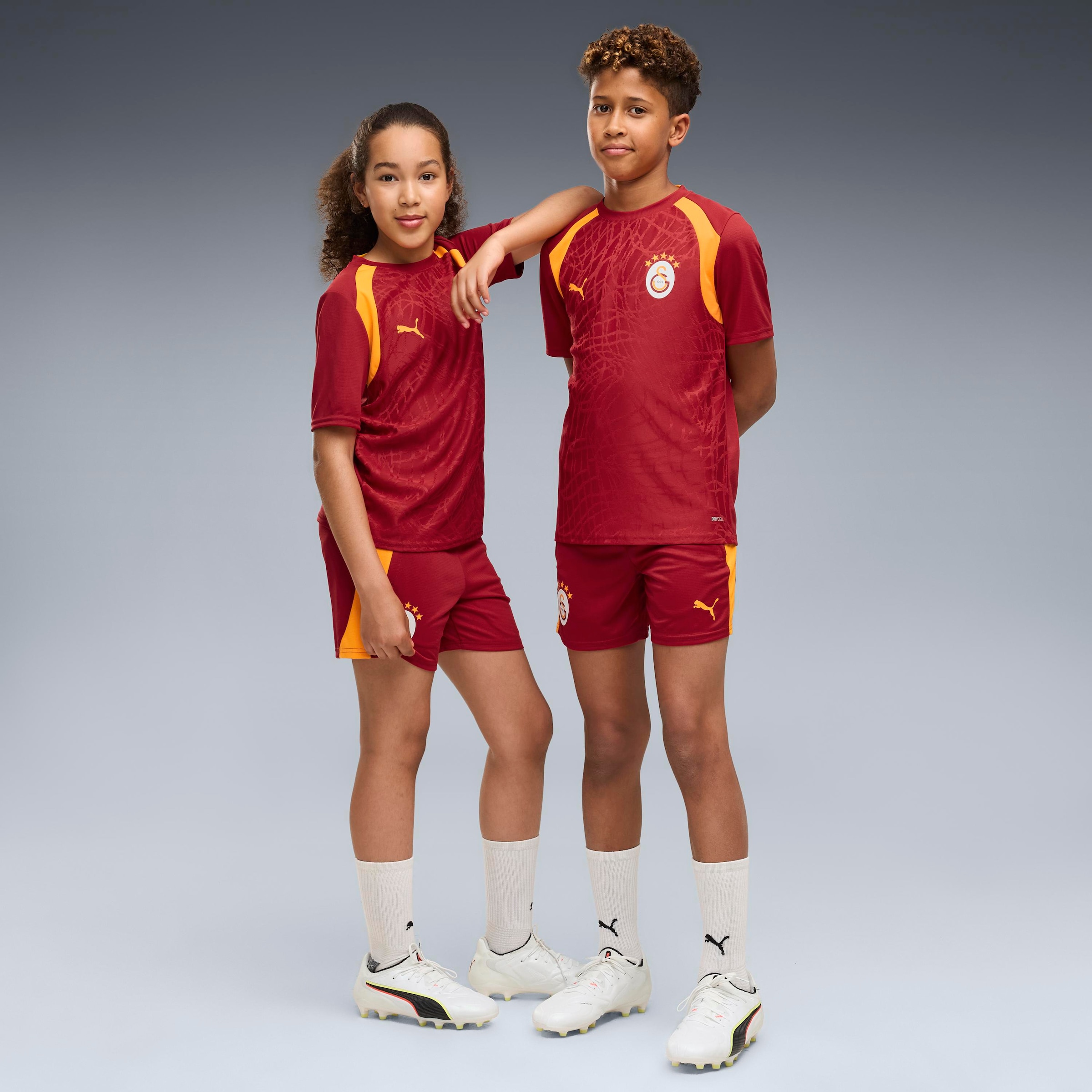PUMA Fußballtrikot »GSK TRAINING JERSEY JR« für Kinder, aus Polyester, atmungsaktiv, schnelltrocknend