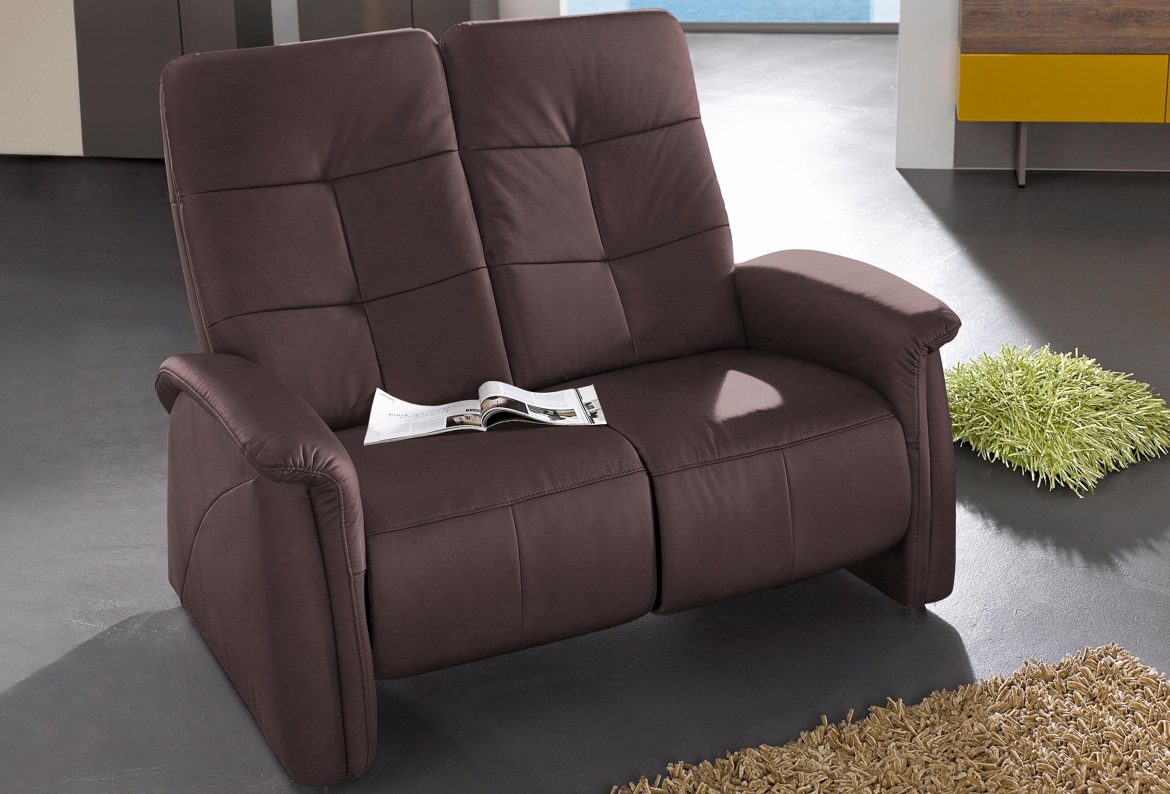 braunes Relaxsofa für zwei Personen
