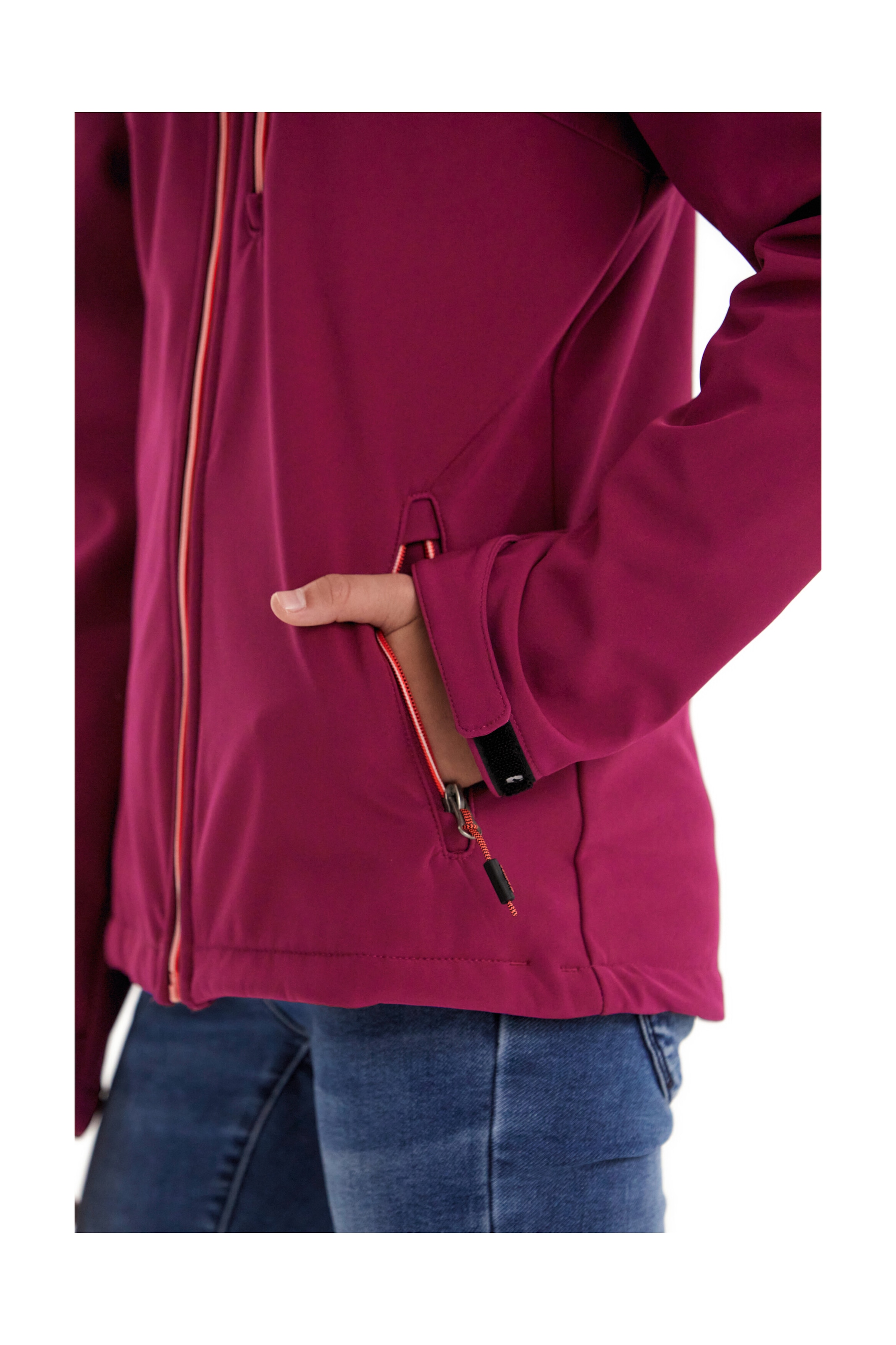 Killtec Softshelljacke »Girls Softshelljacke« Wasserabweisend, verstellbare Kapuze u Ärmel, Fleece-Innenfutter