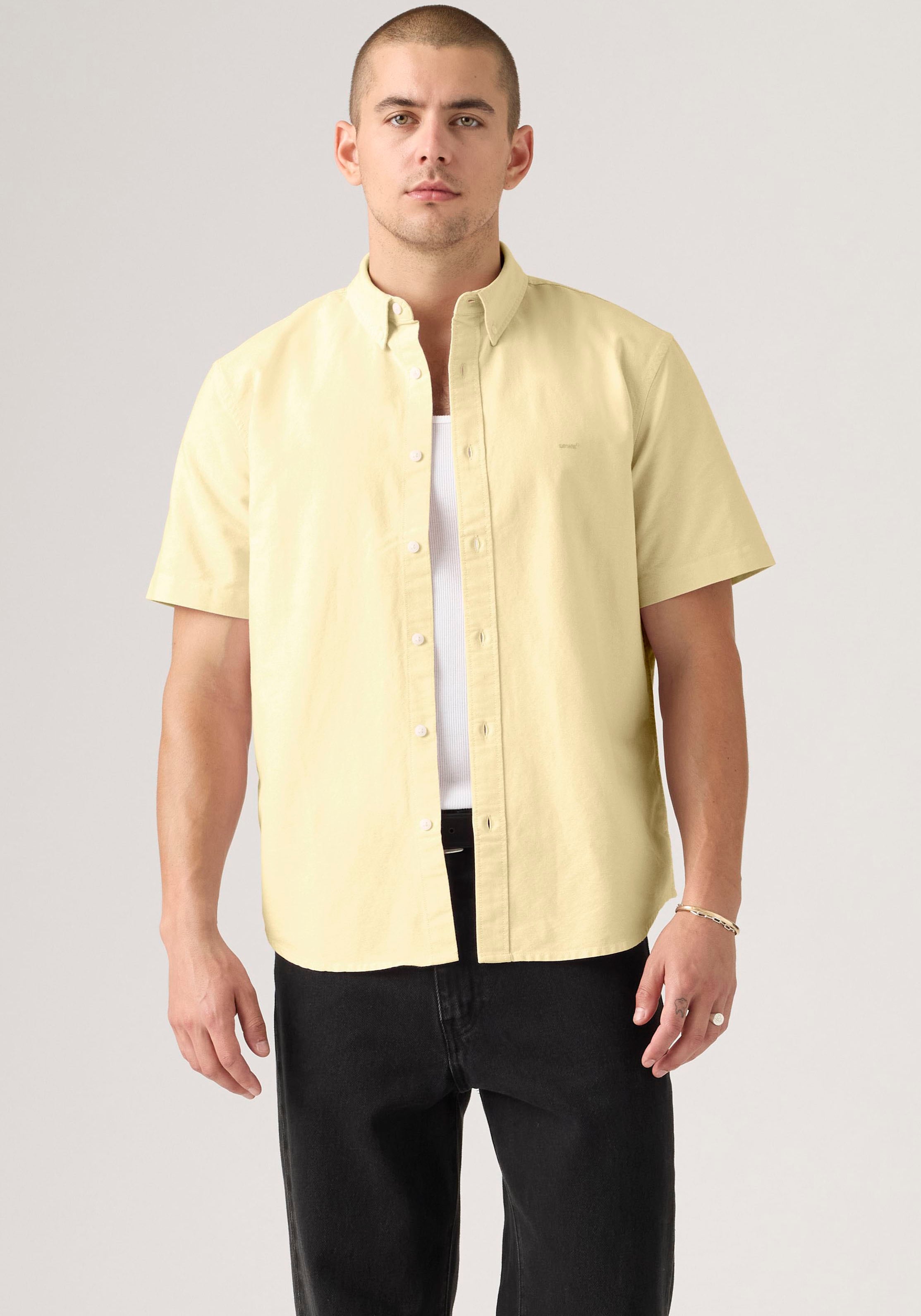 Levi's® Kurzarmhemd »SS AUTHENTIC BUTTON DOWN« mit kleiner Logostickerei auf der Brust