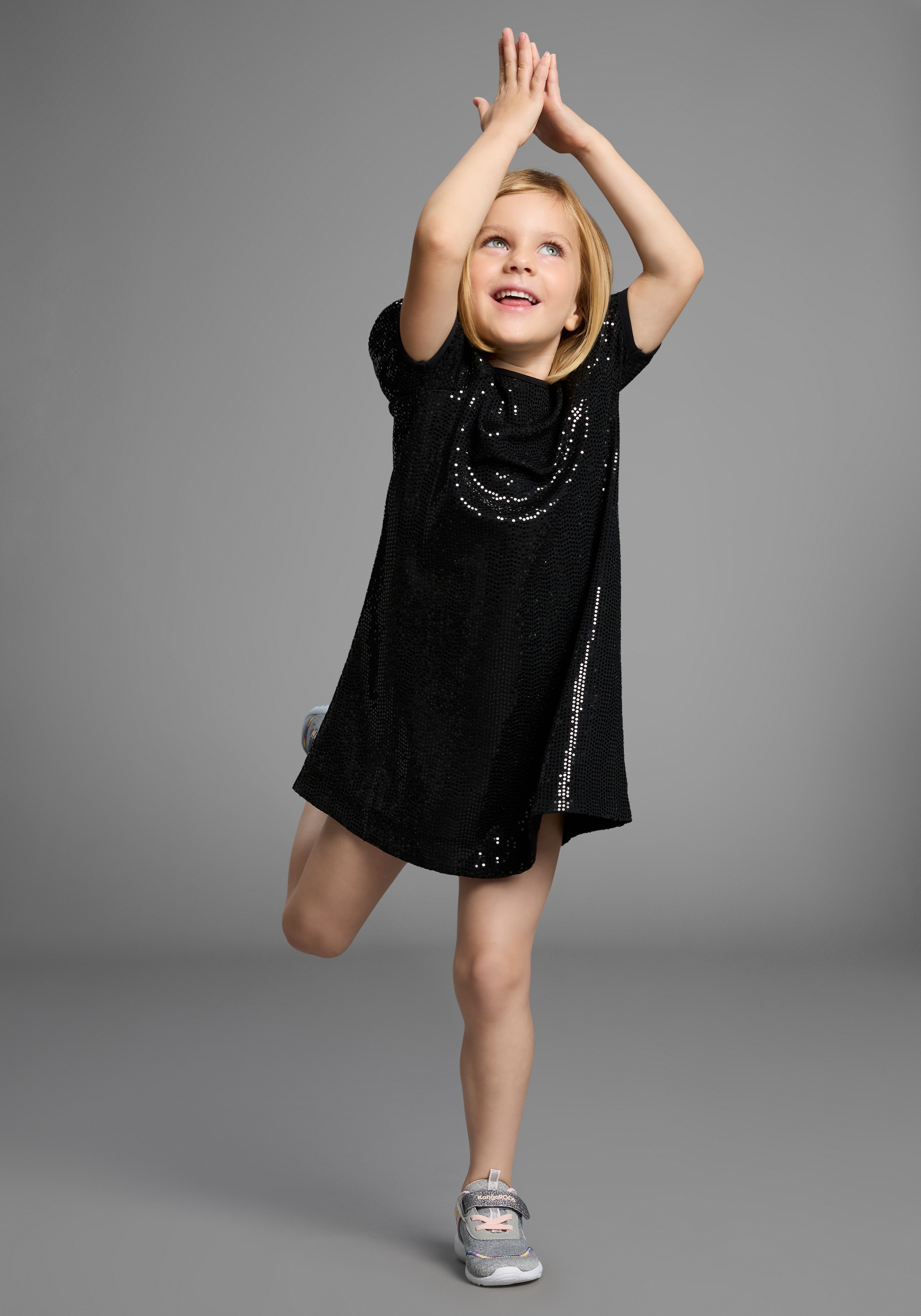 KIDSWORLD Jerseykleid »Shirtkleid in Pailletten-Allover-Design« Shirtkleid in Pailletten-Optik