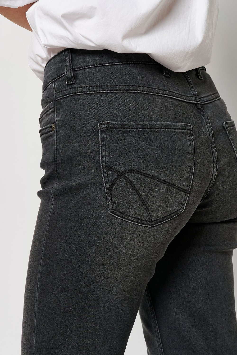 TONI Straight-Jeans »Perfect Shape Straight«