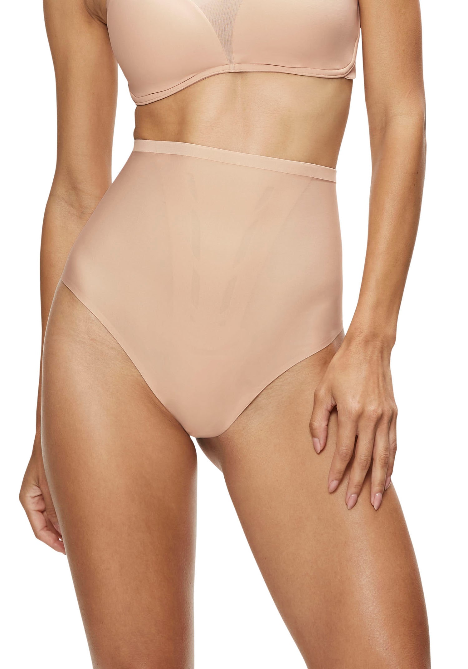 Triumph Shapingslip »Shape Smart Highwaist String«, glättend und schmeichelnd