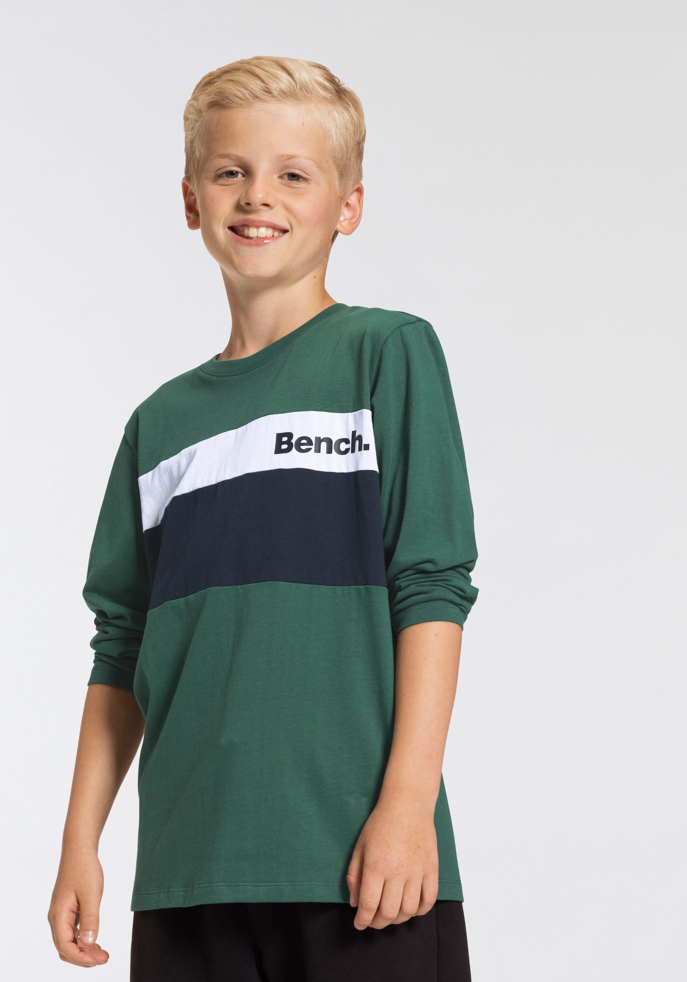 Bench. Langarmshirt »mit farbigen Einsätzen«