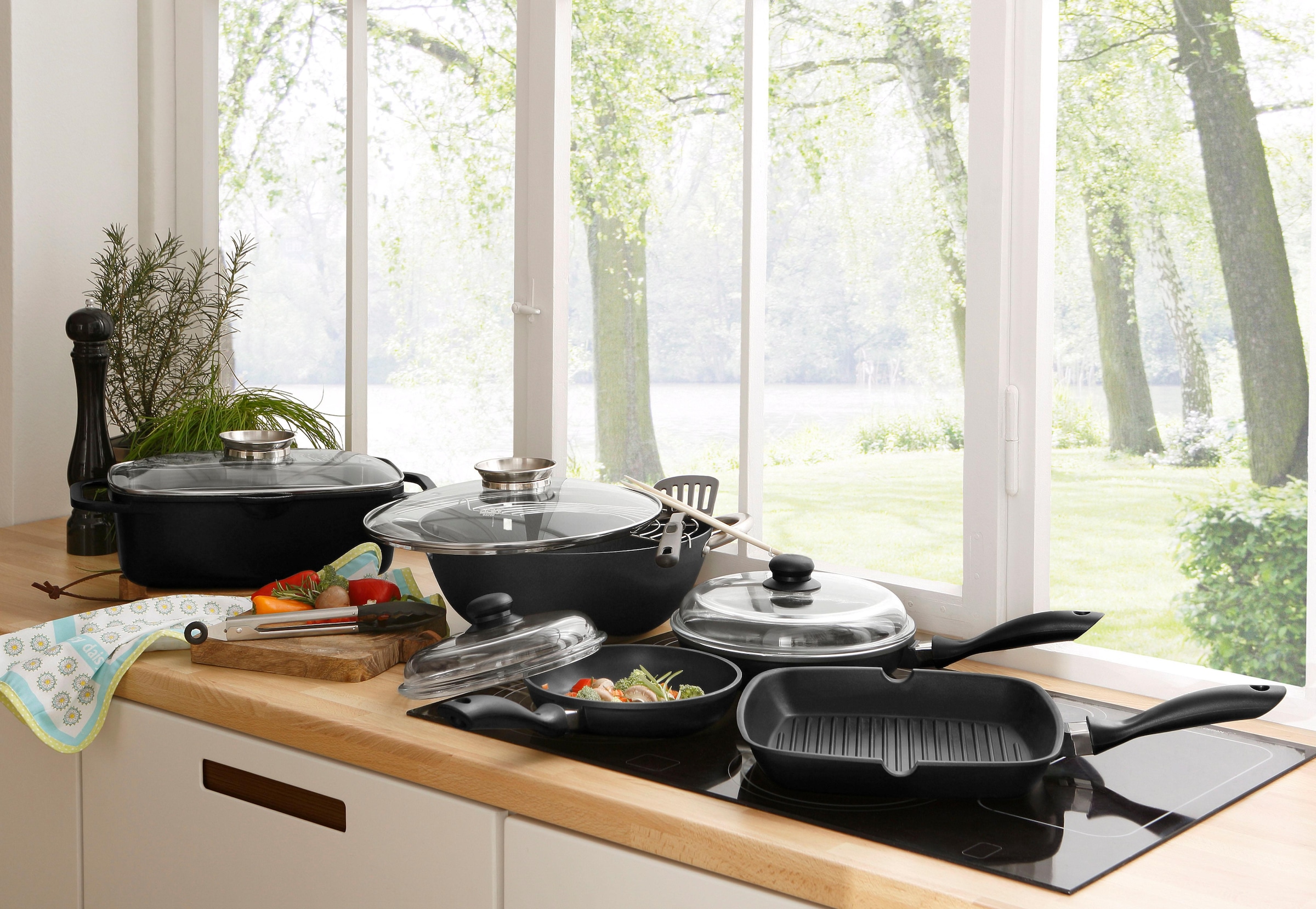 GSW Topf-Set »Gourmet«, Aluminiumguss, (Set, Wok, Induktion tlg., 3 1 1 (3-tlg. Glasdeckel, mit Pfannen-Set, Garantie 1 2 8 Küchenzange), XXL Bräter, Jahren