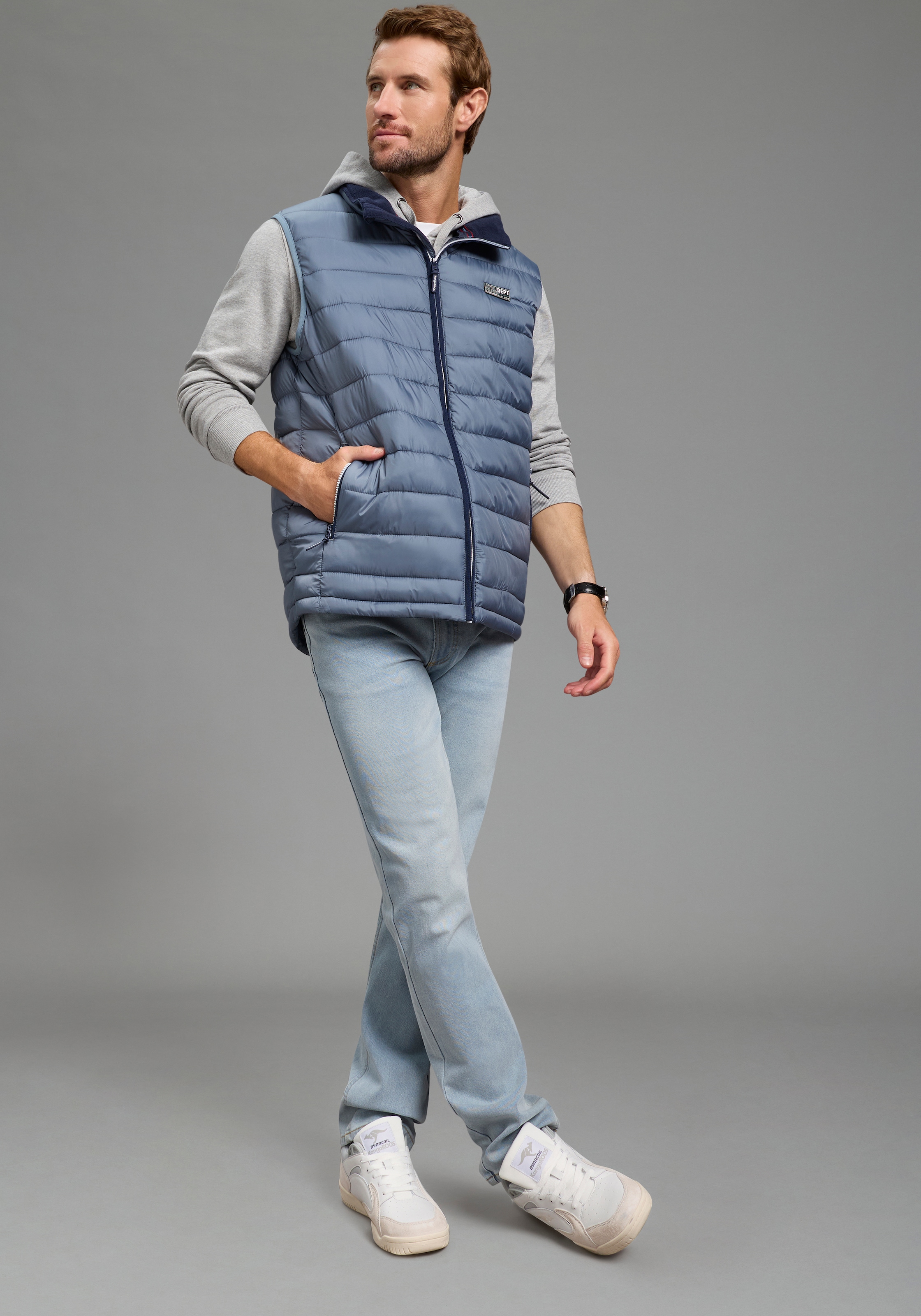 KangaROOS Steppweste unifarben mit kontrastfarbenen Details, ideal für den Übergang