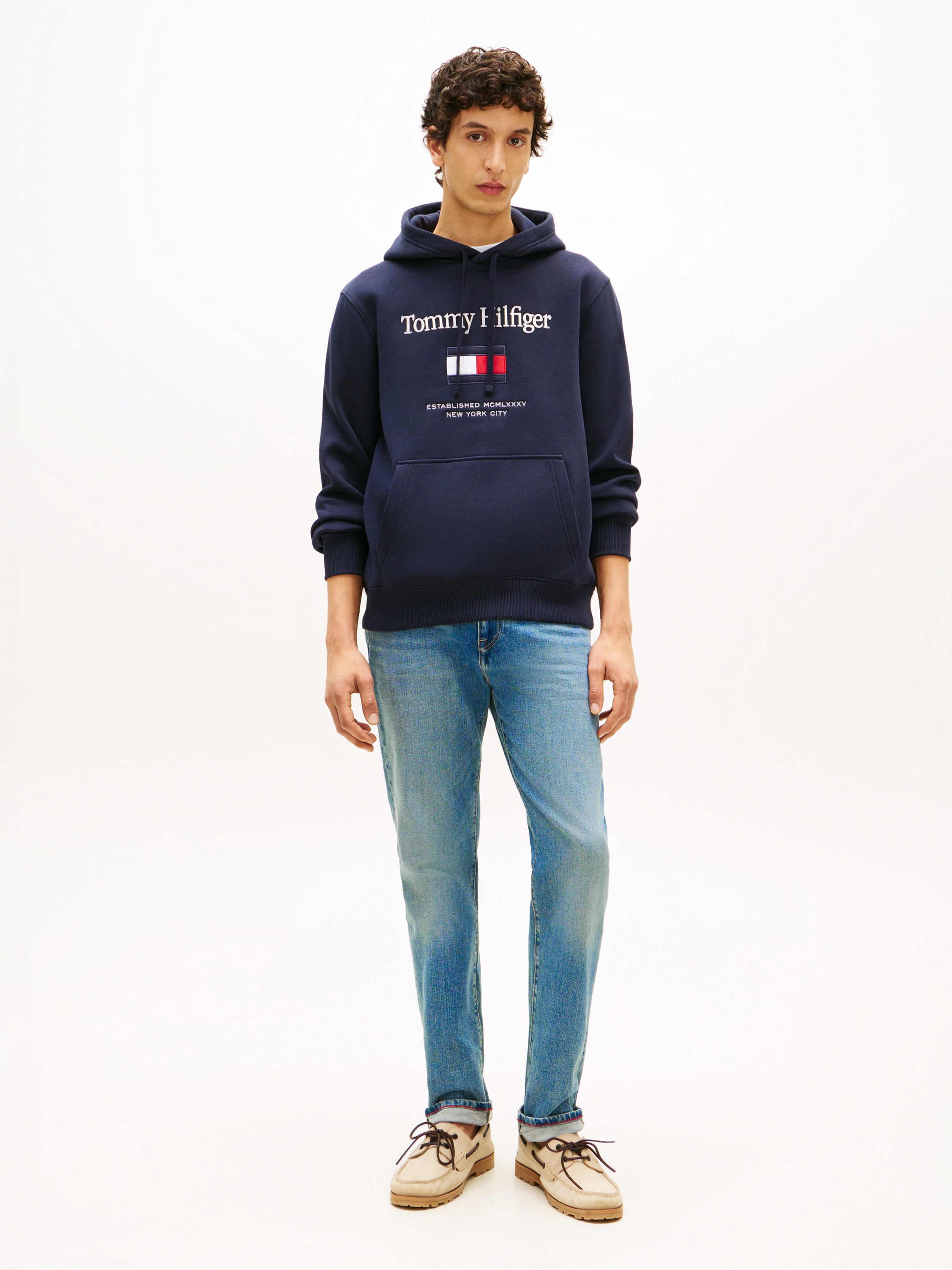 Tommy Hilfiger Hoodie »TOMMY EMBRO FLAG«, normale Passform, Stickerei
