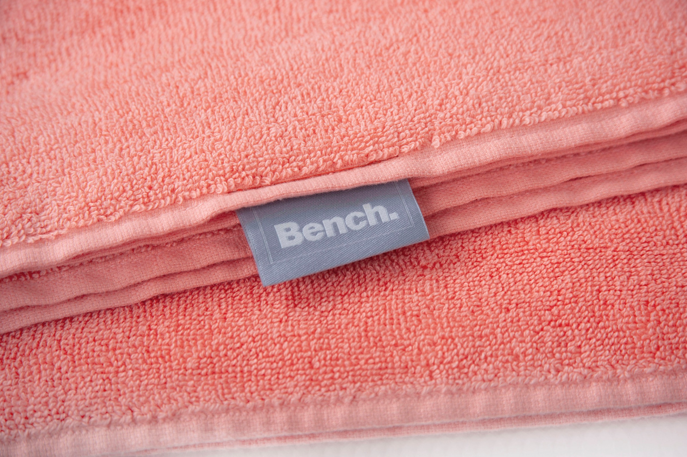 Bench. Saunatuch »Bench«, (1 St., Saunatuch 80 x 180 cm), mit Carved Effekt