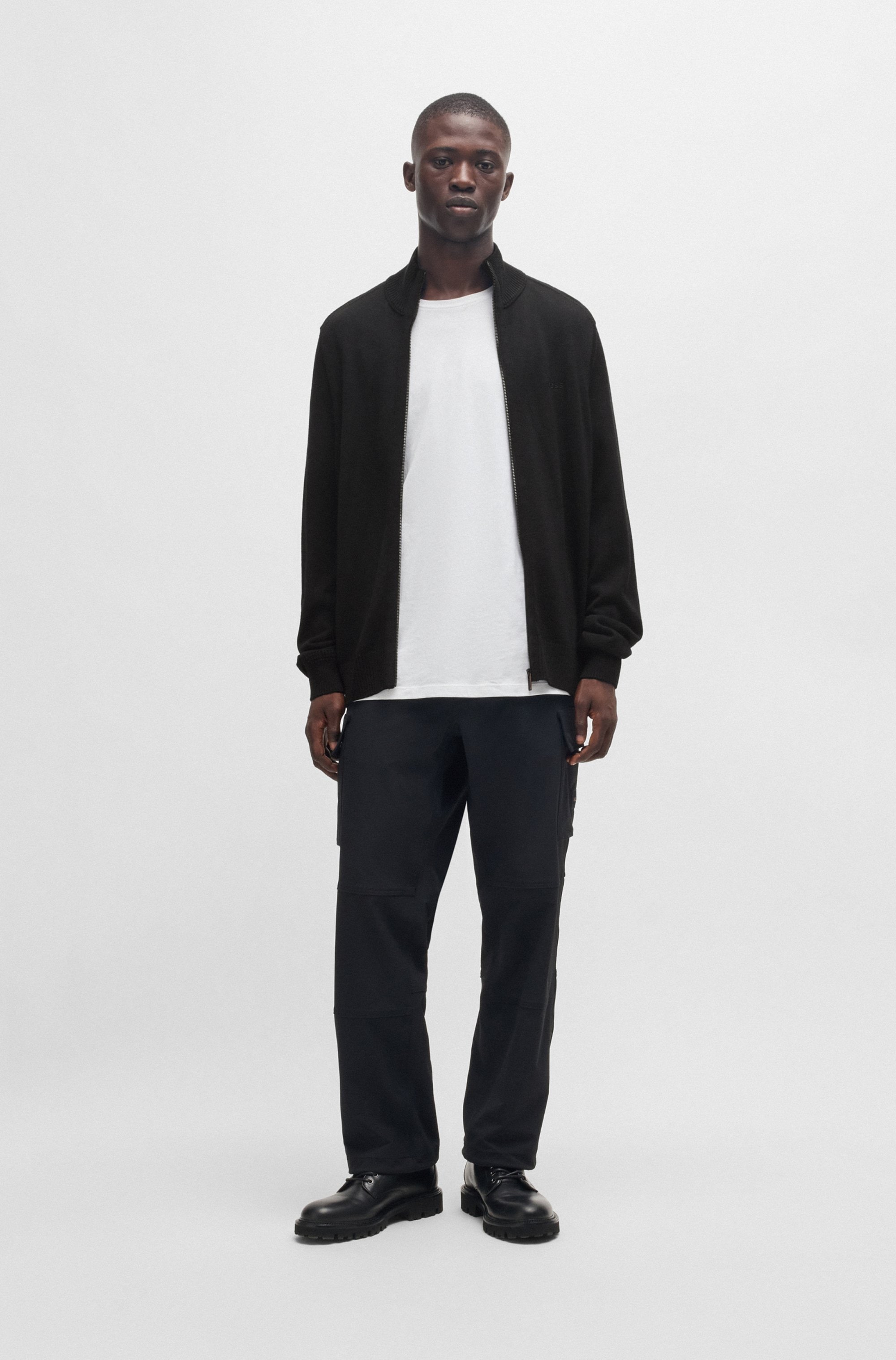 BOSS ORANGE Strickjacke »Avac« mit Logostickerei auf der Brust