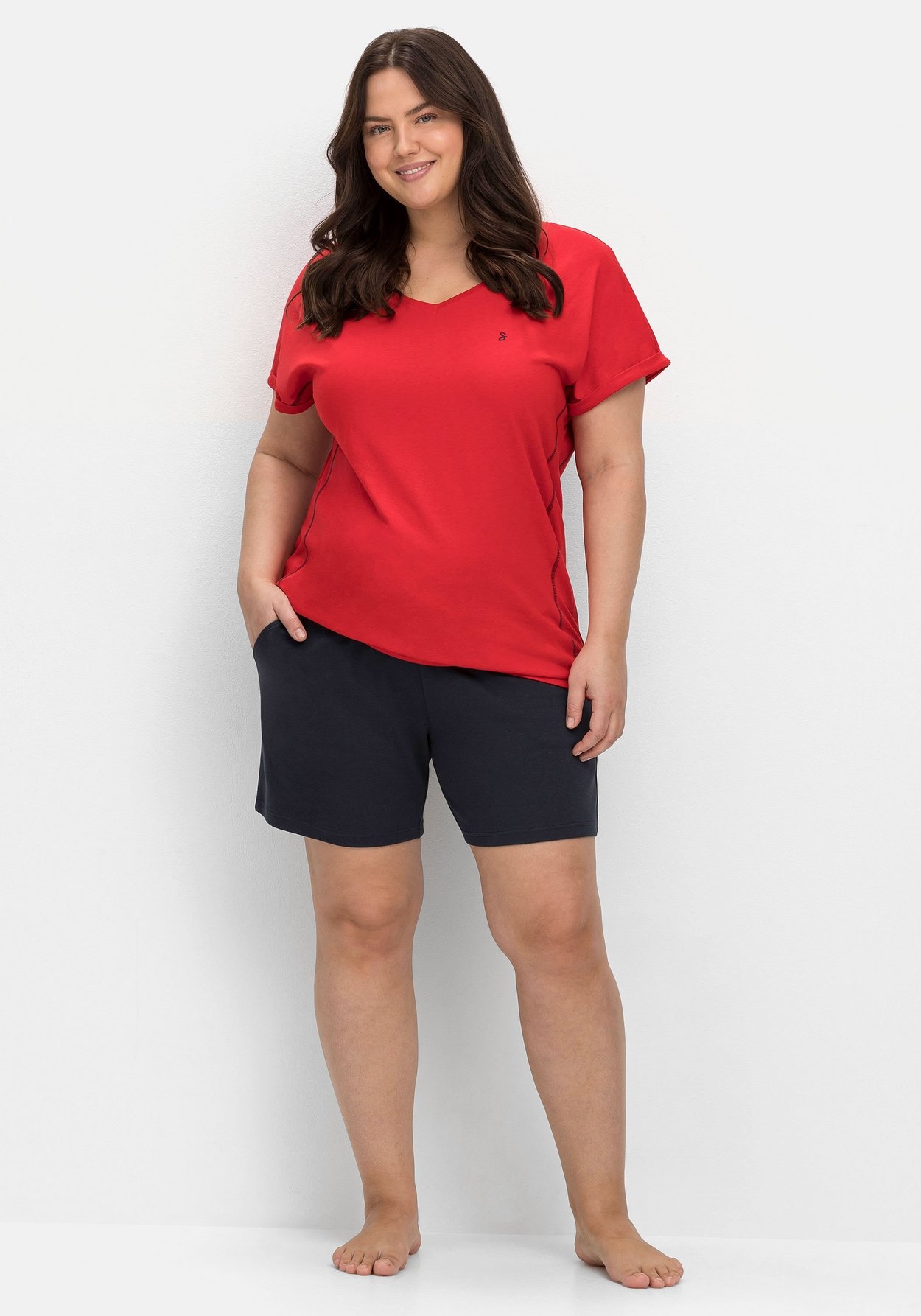 Sheego Shorts »Relaxshorts mit Kontrastdetails, aus weichem Interlock«