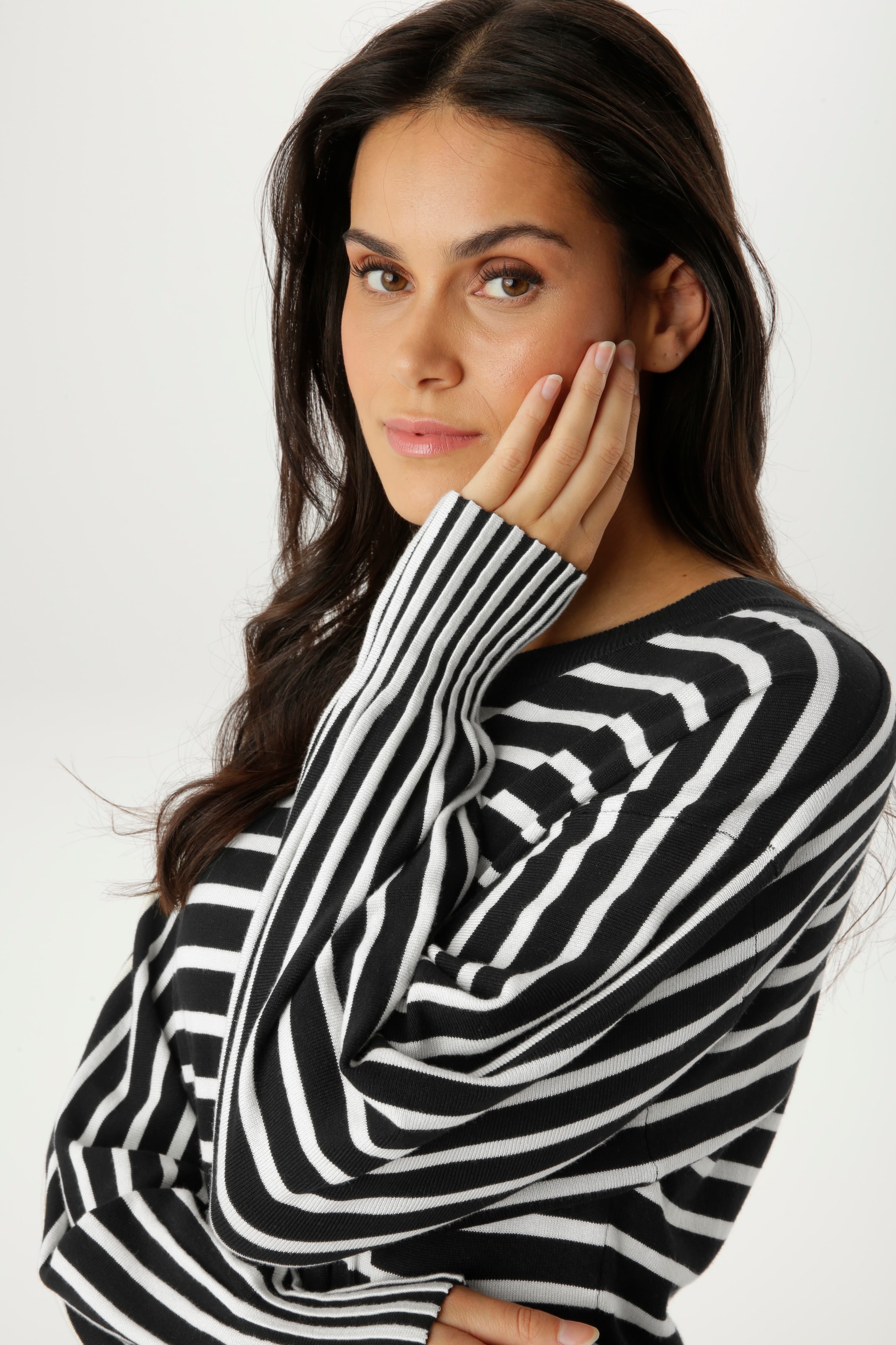 Aniston SELECTED Strickpullover langen Ballonärmel mit breiten Bündchen - NEUE KOLLEKTION